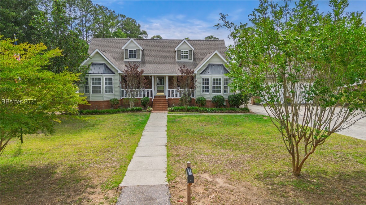 18 Lake View Court