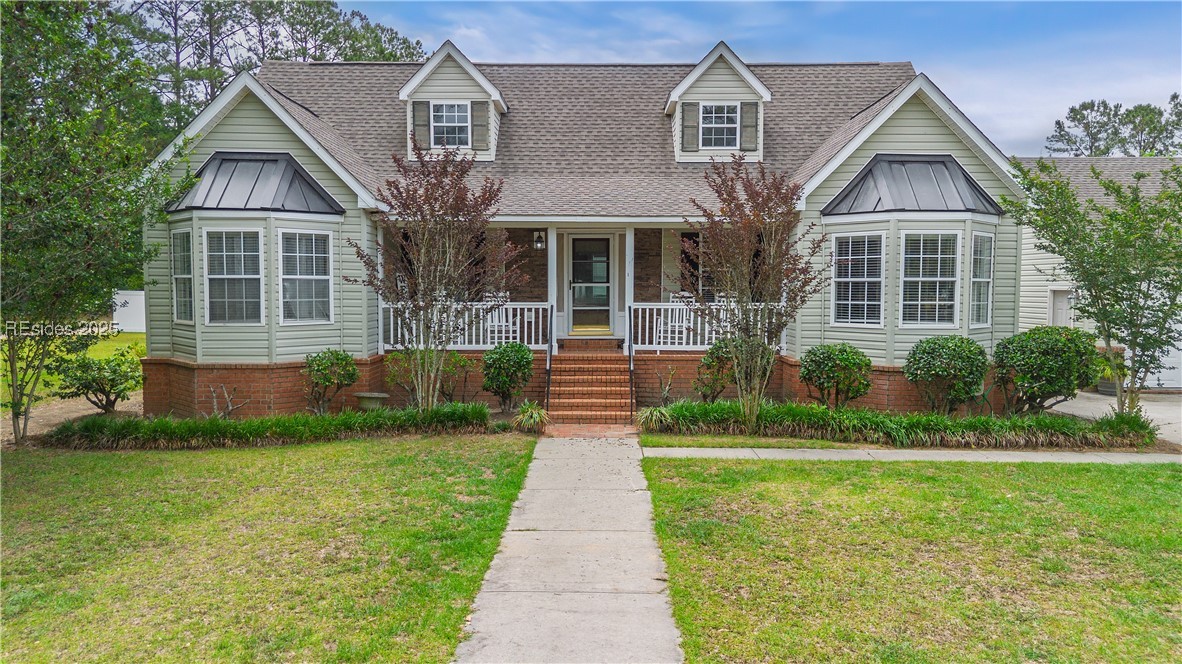 18 Lake View Court