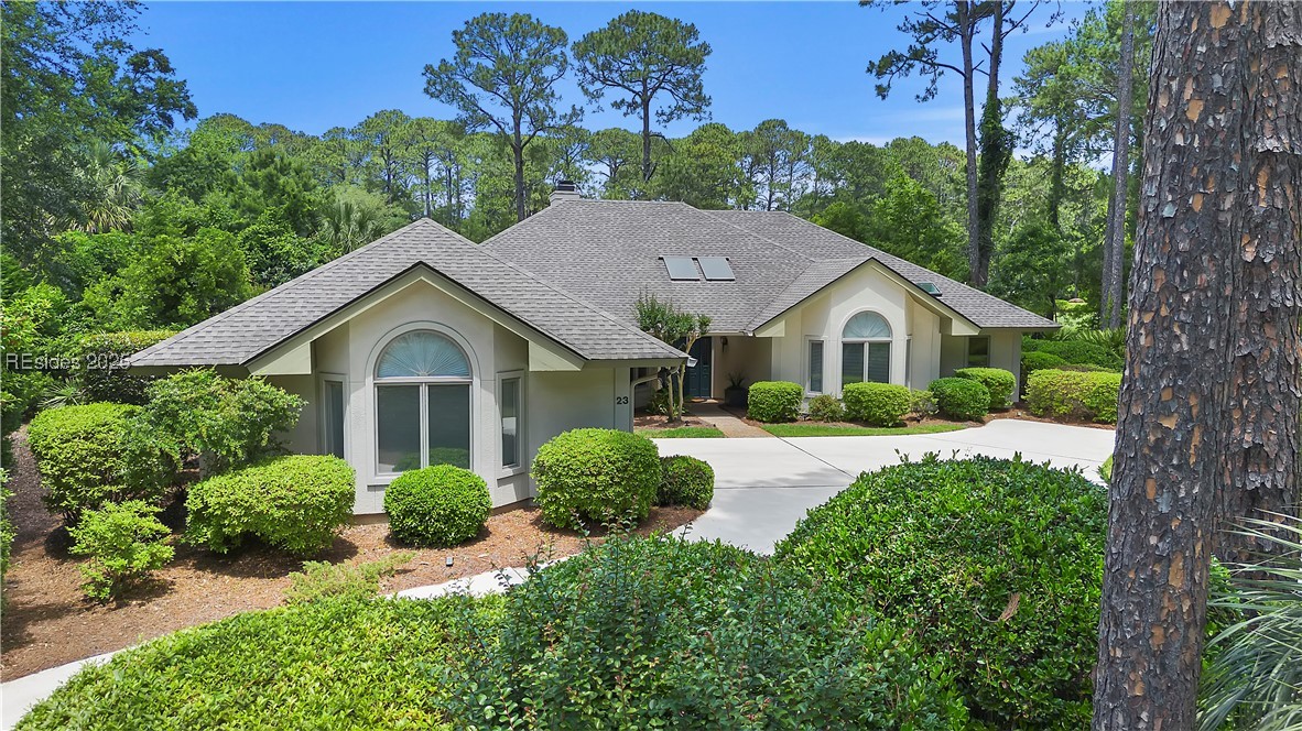 23 Oyster Bay Place