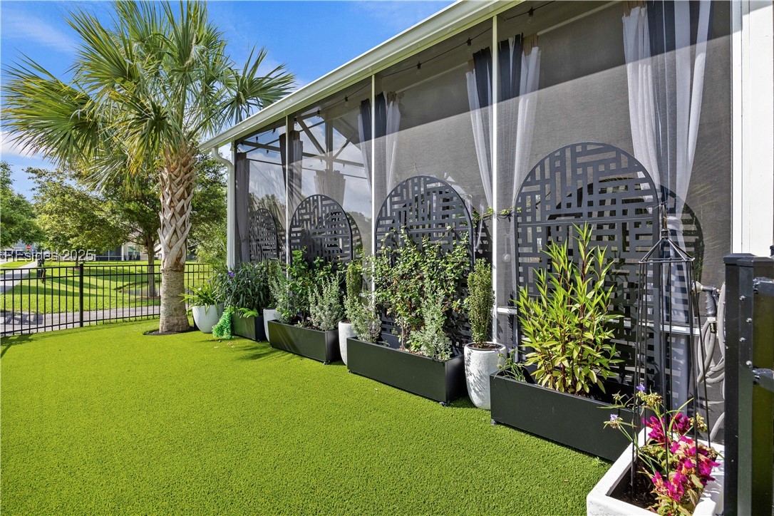 36 Independence Place