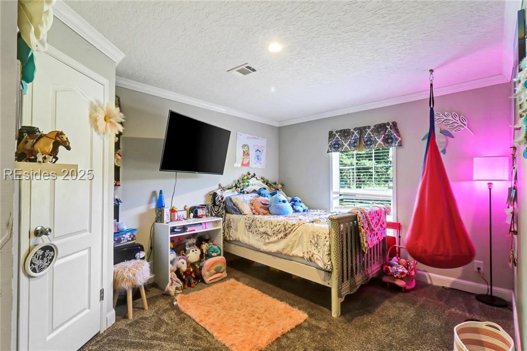 18 Ponderosa Drive