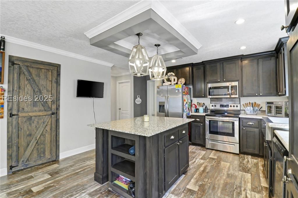 18 Ponderosa Drive