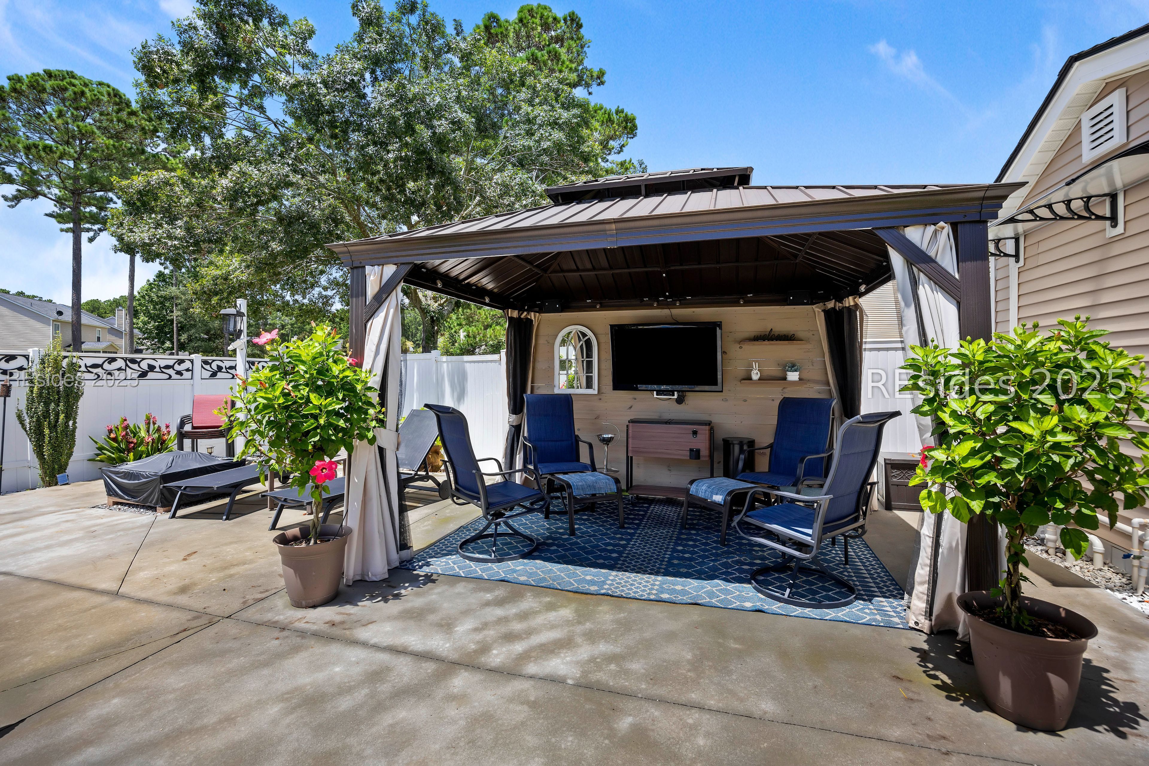 99 Pine Ridge Drive