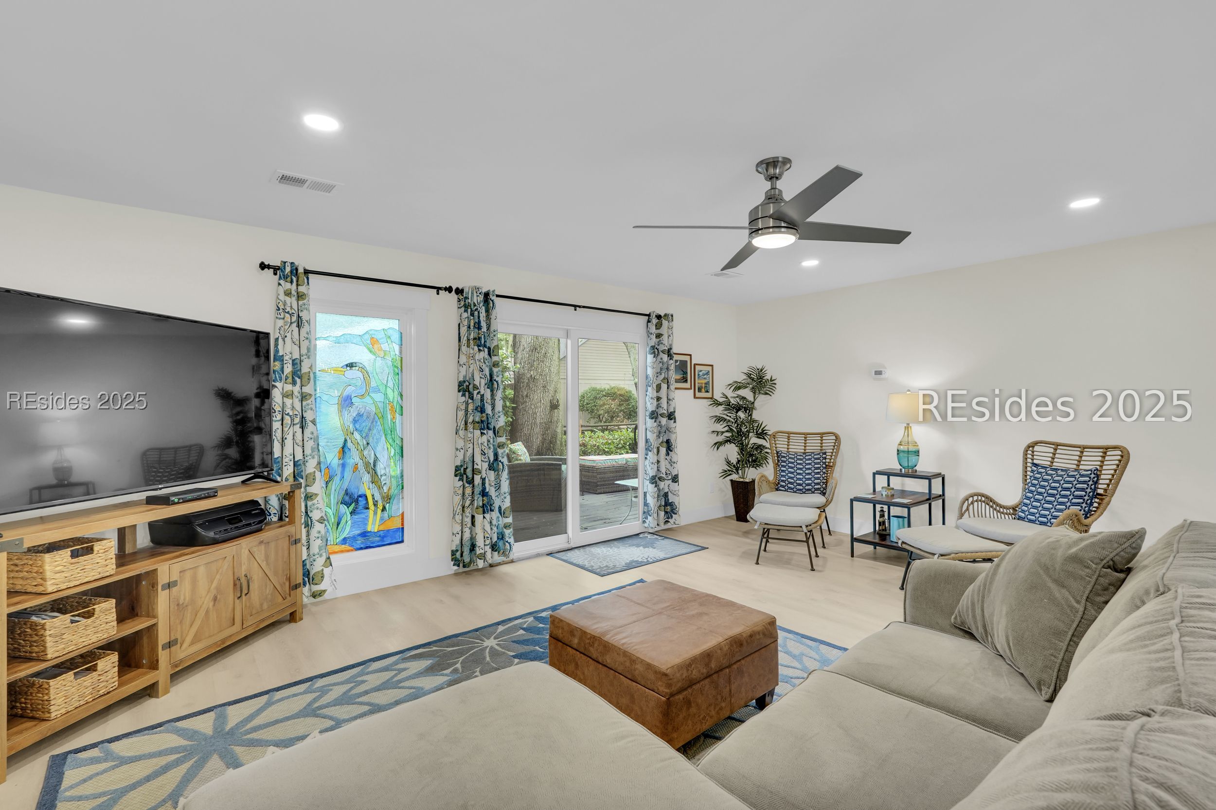 45 Queens Folly Road Unit: 613