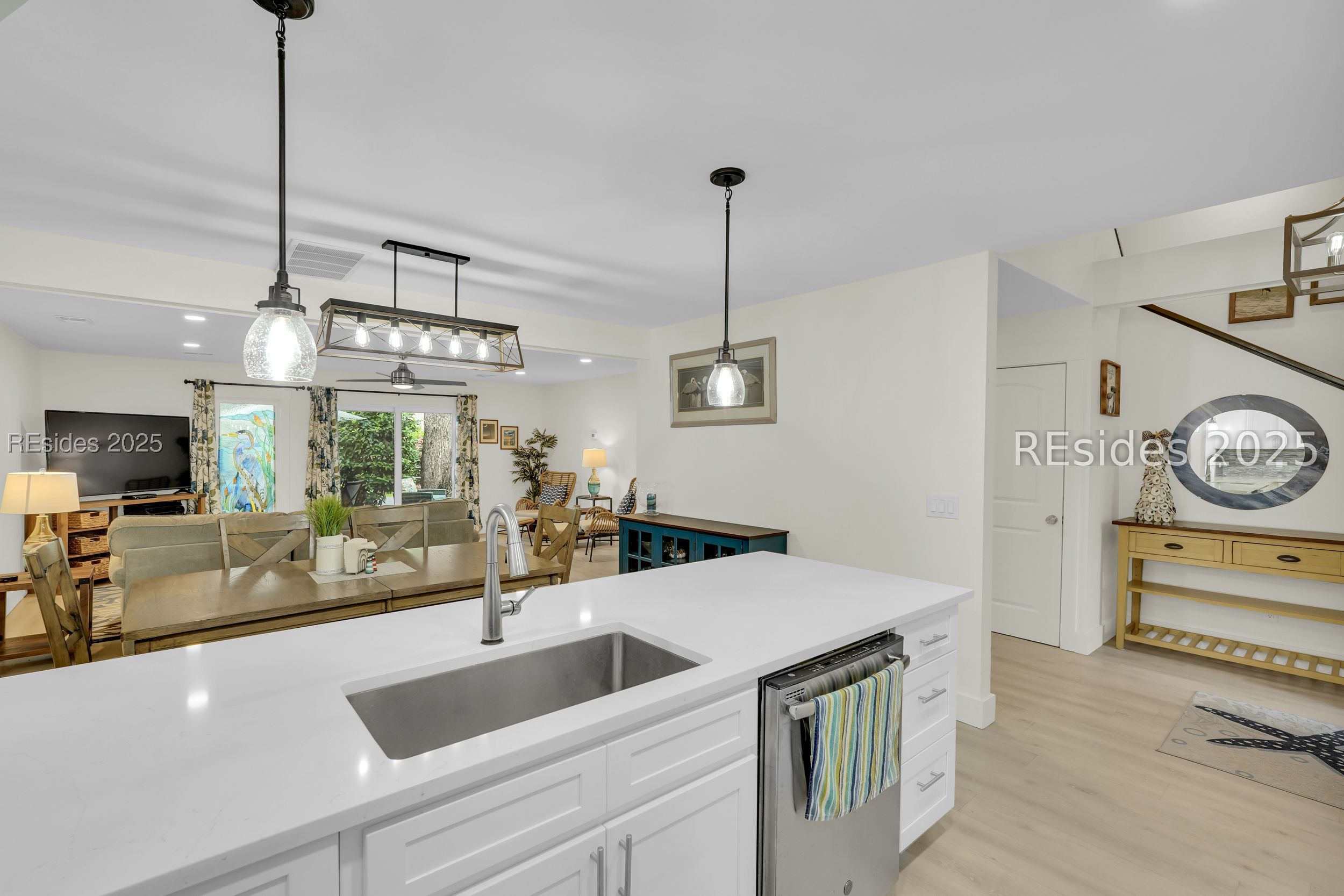 45 Queens Folly Road Unit: 613