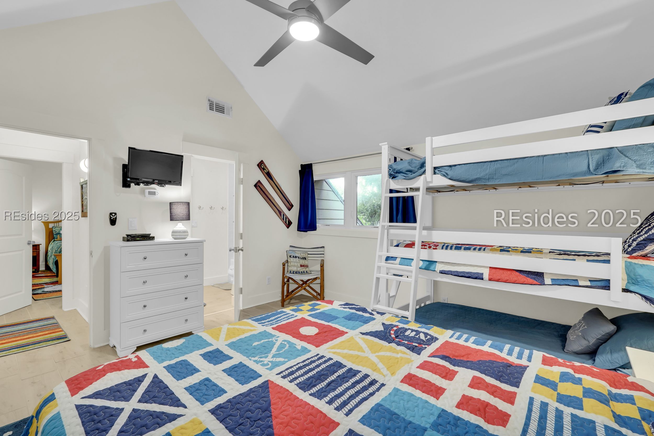 45 Queens Folly Road Unit: 613