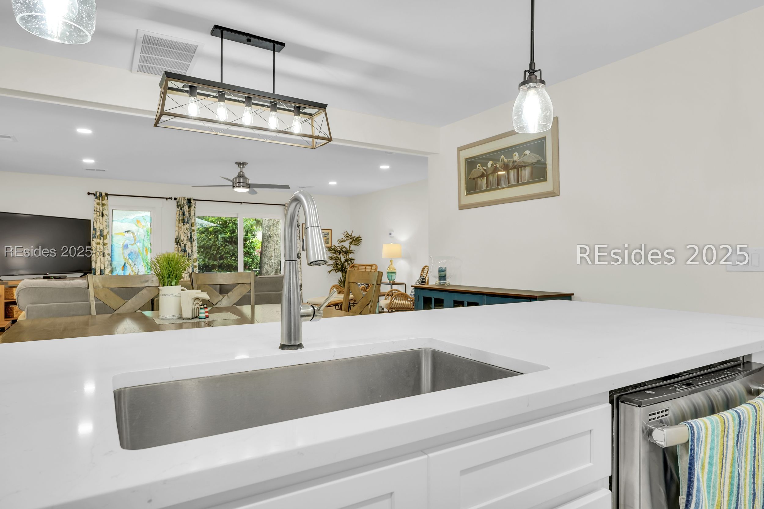 45 Queens Folly Road Unit: 613