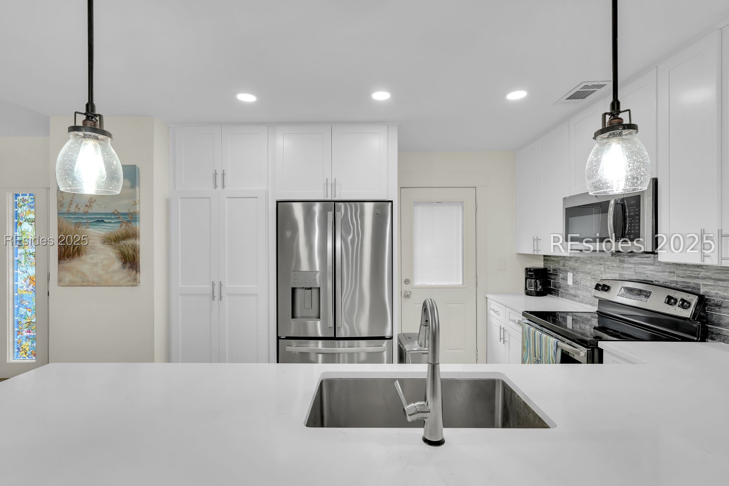 45 Queens Folly Road Unit: 613