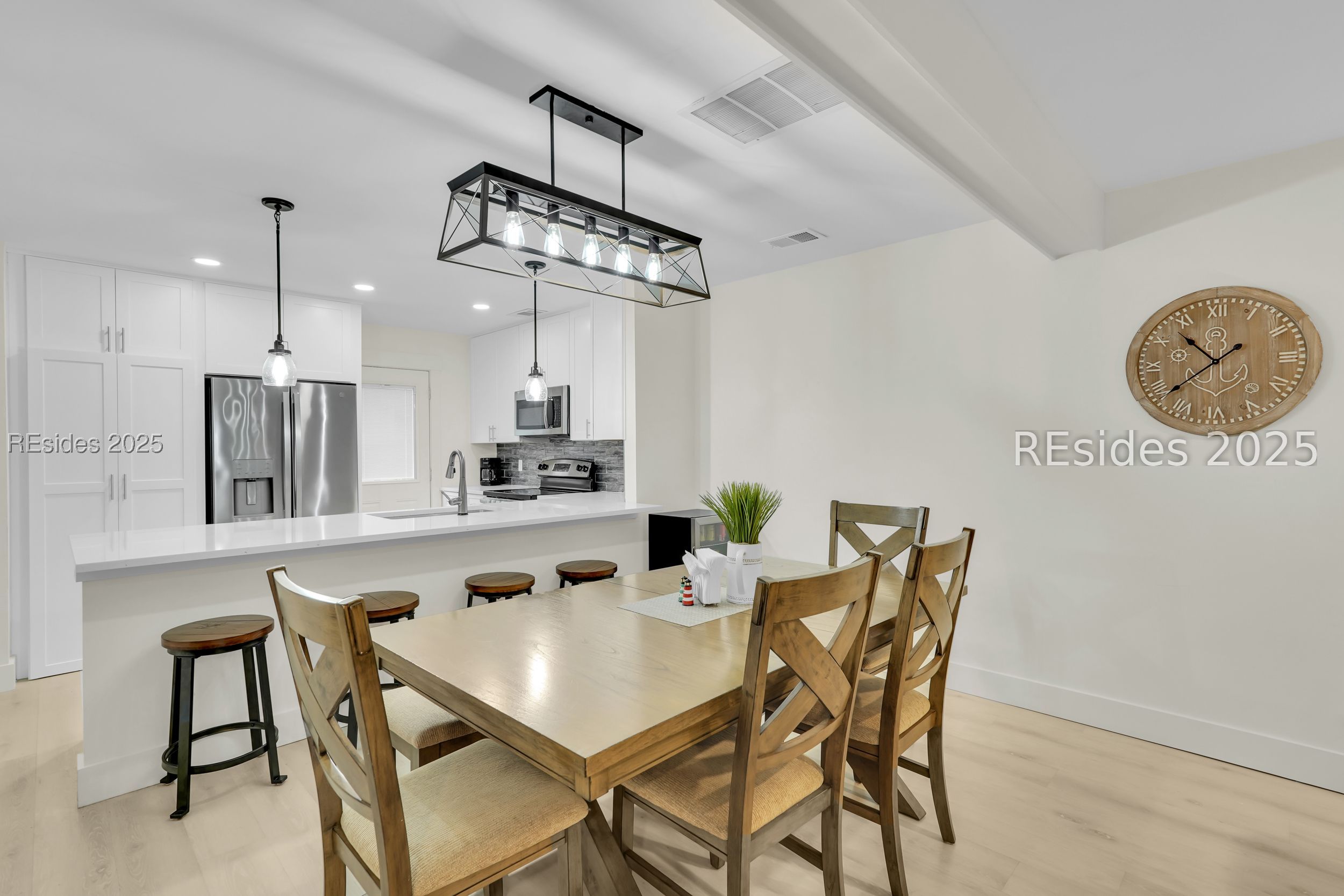 45 Queens Folly Road Unit: 613