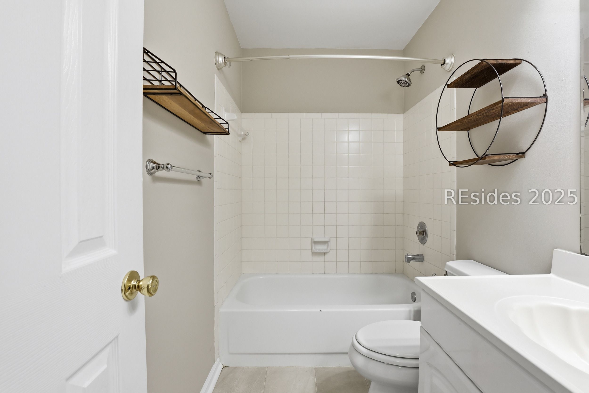 96 Mathews Drive Unit: 213