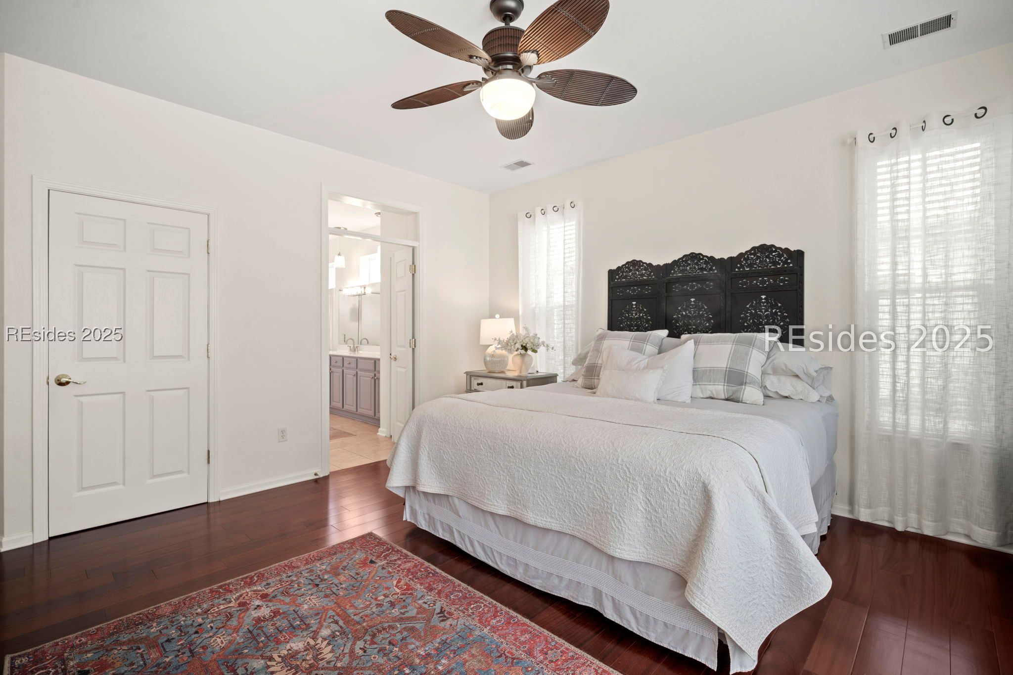 214 Hampton Circle