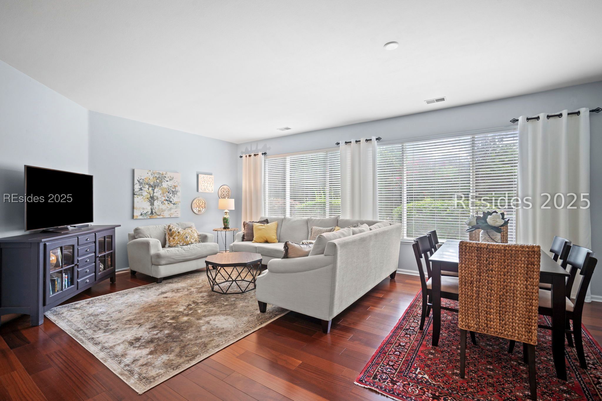 214 Hampton Circle
