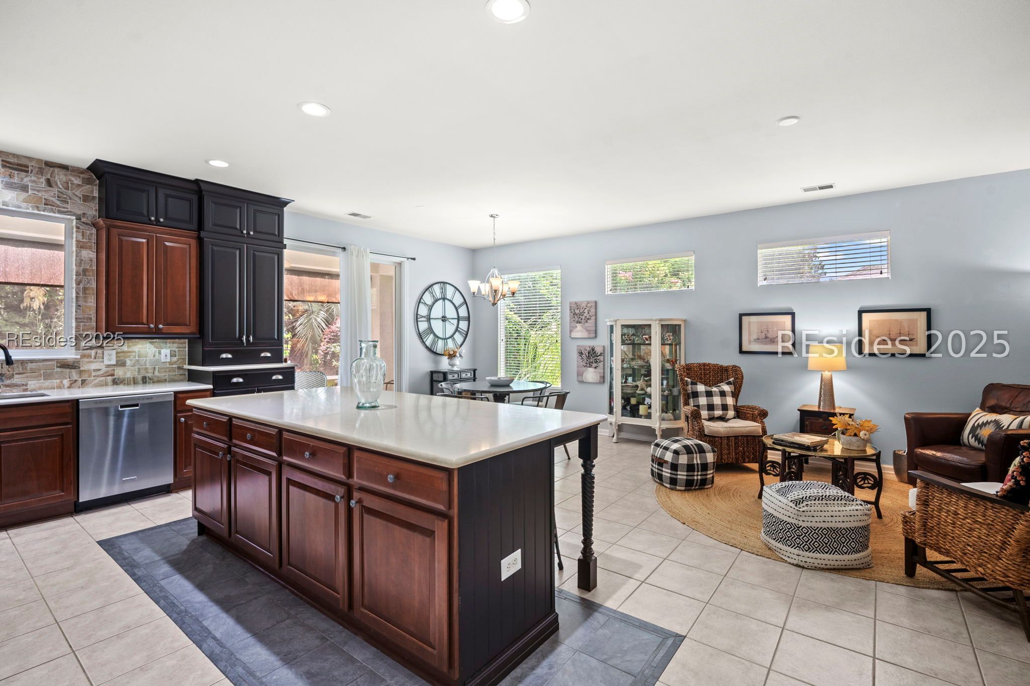 214 Hampton Circle