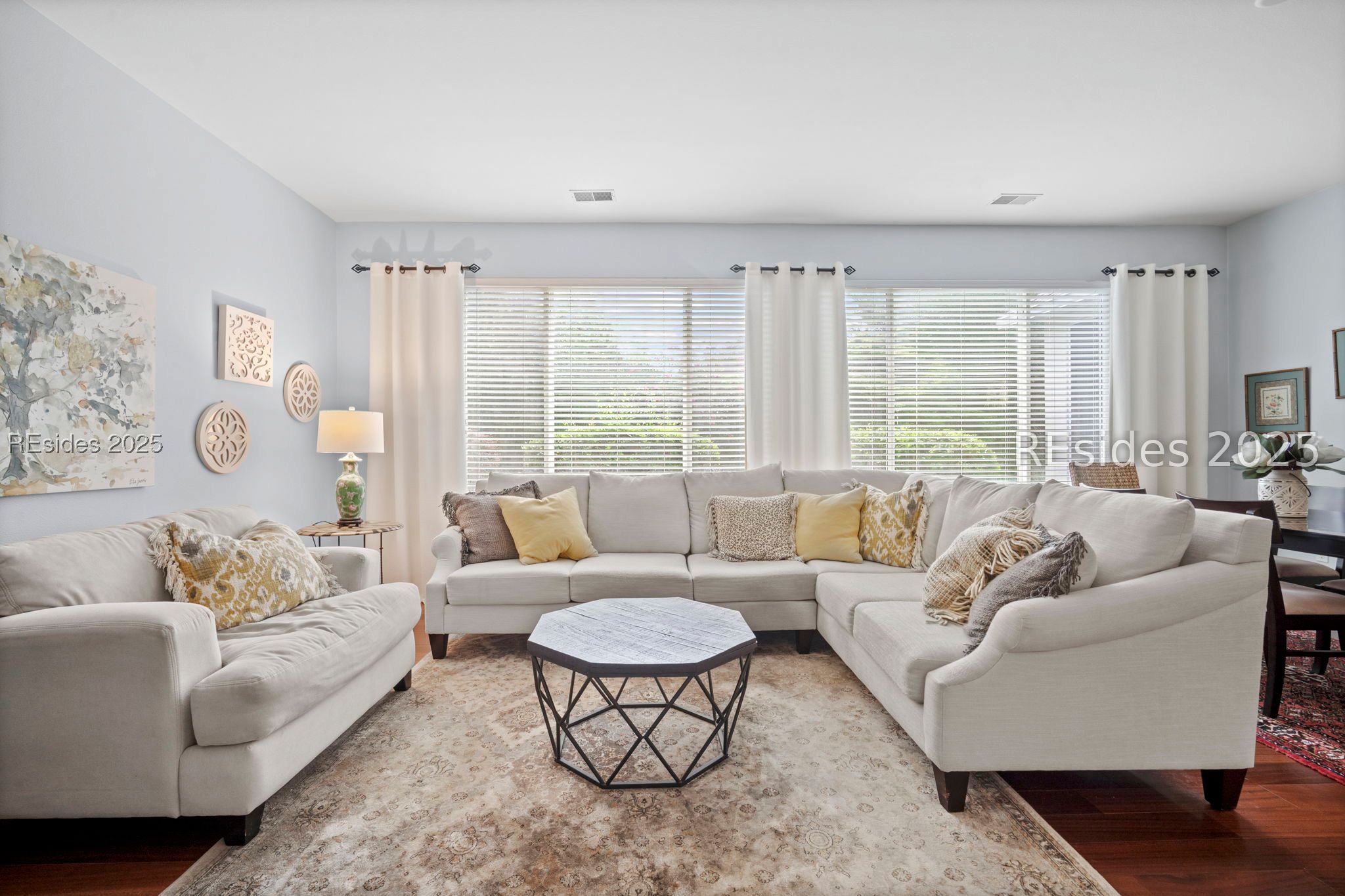 214 Hampton Circle