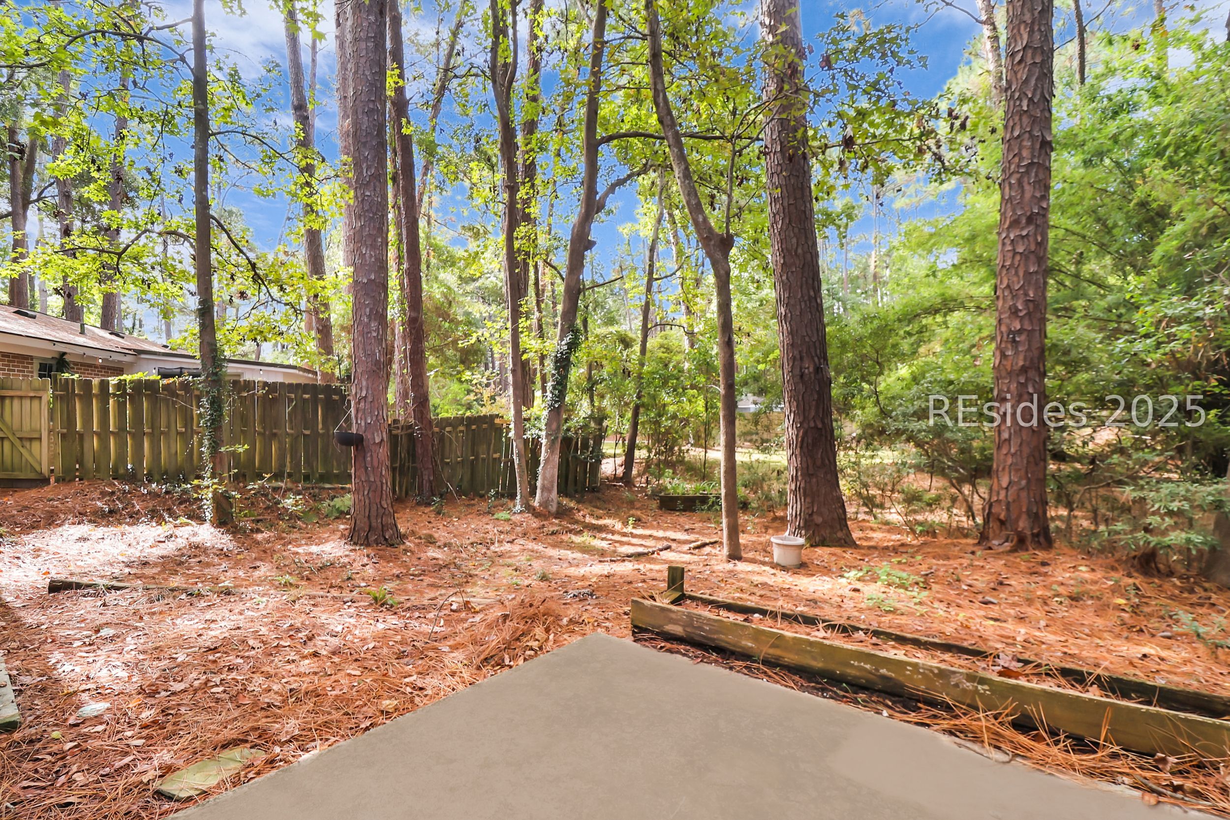 6 Point Comfort Road Unit: 9A