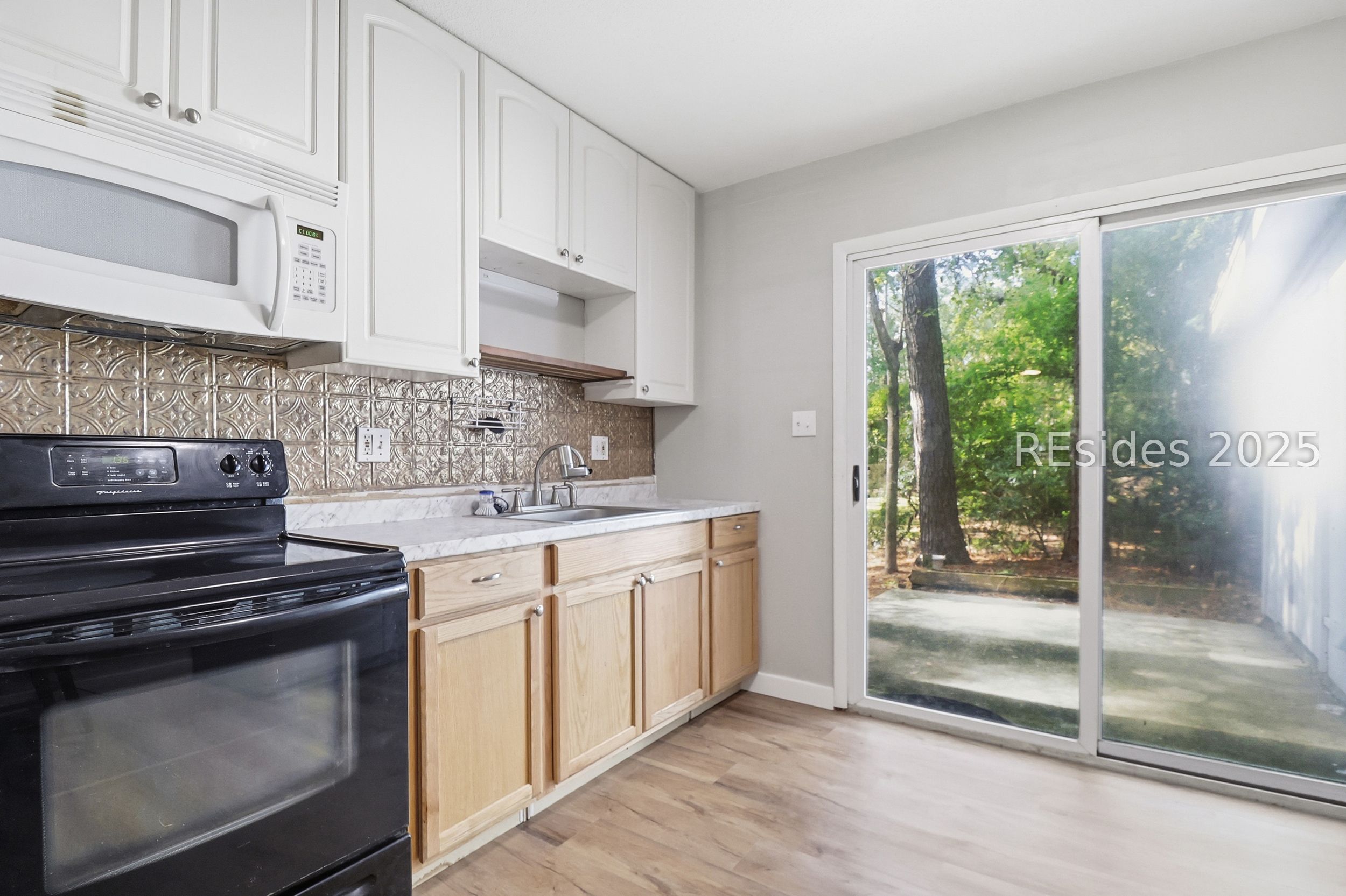 6 Point Comfort Road Unit: 9A