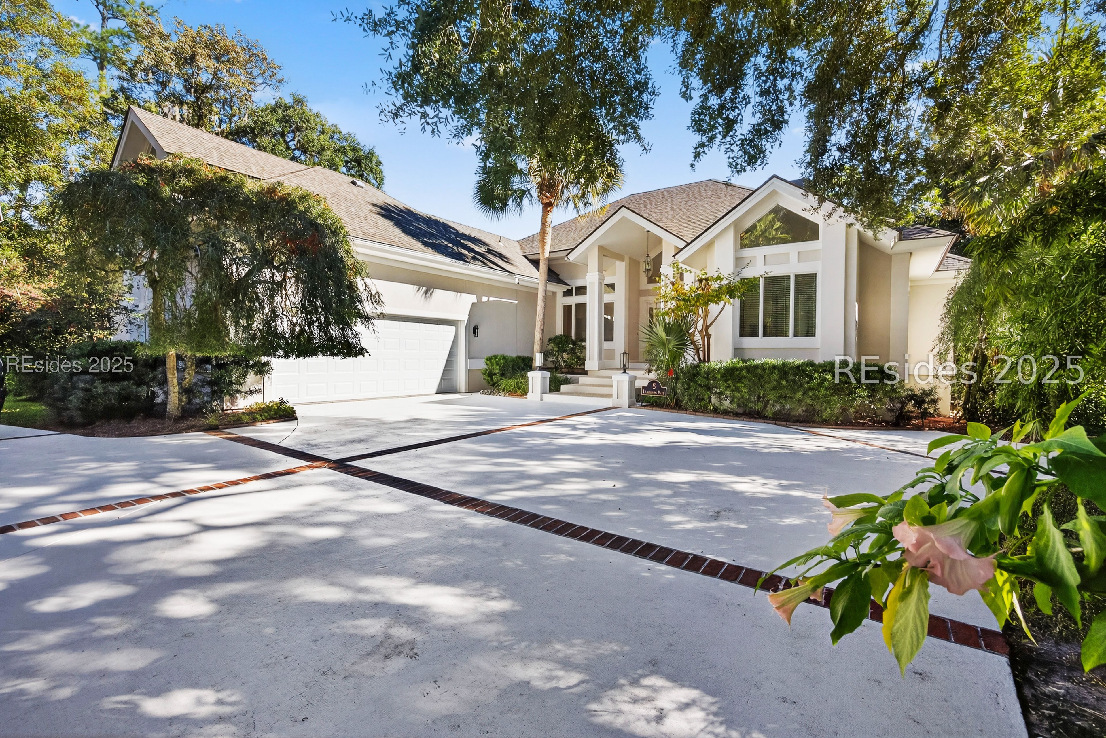 5 Leamington Place