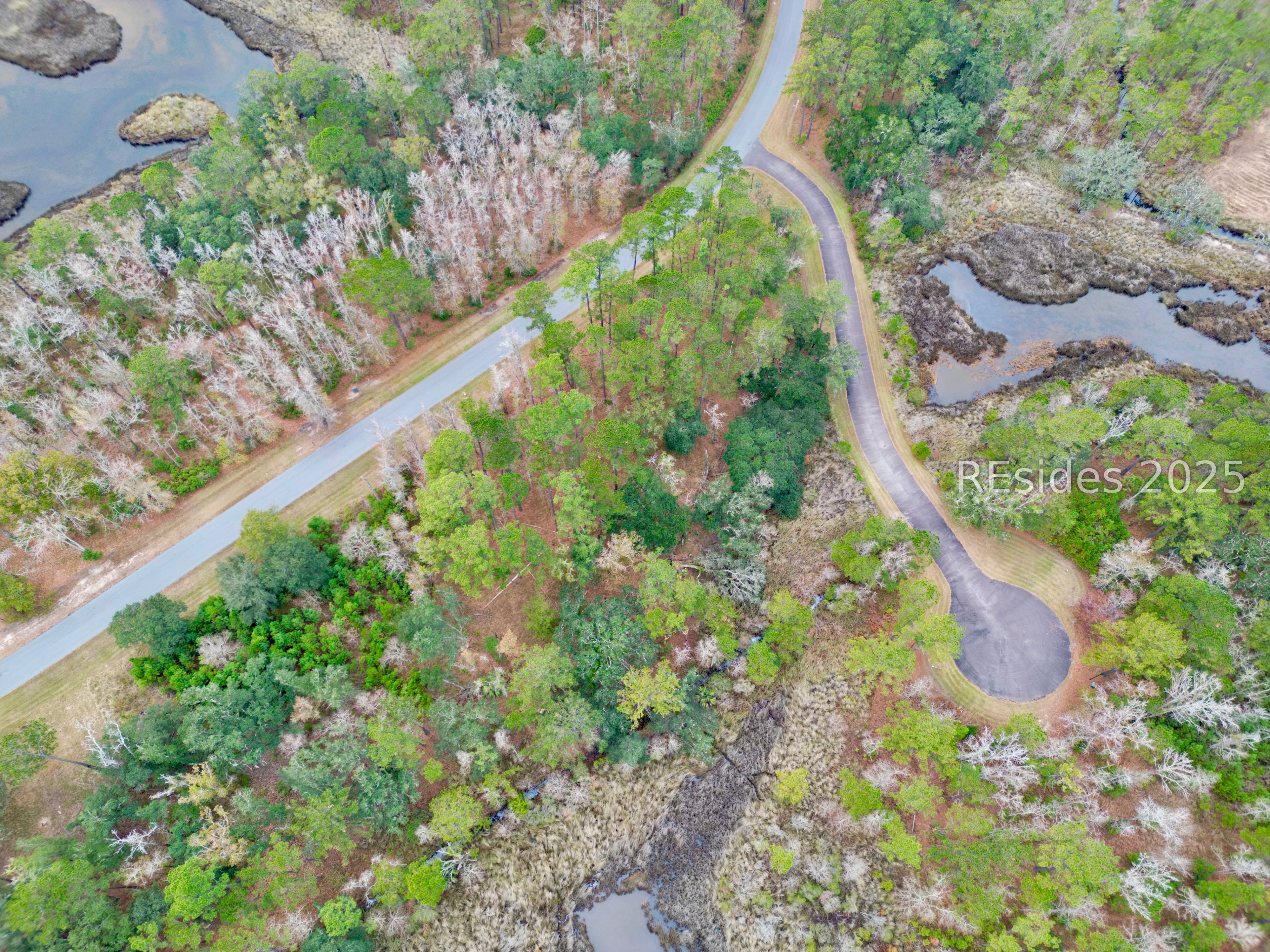 219 Hunters Loop