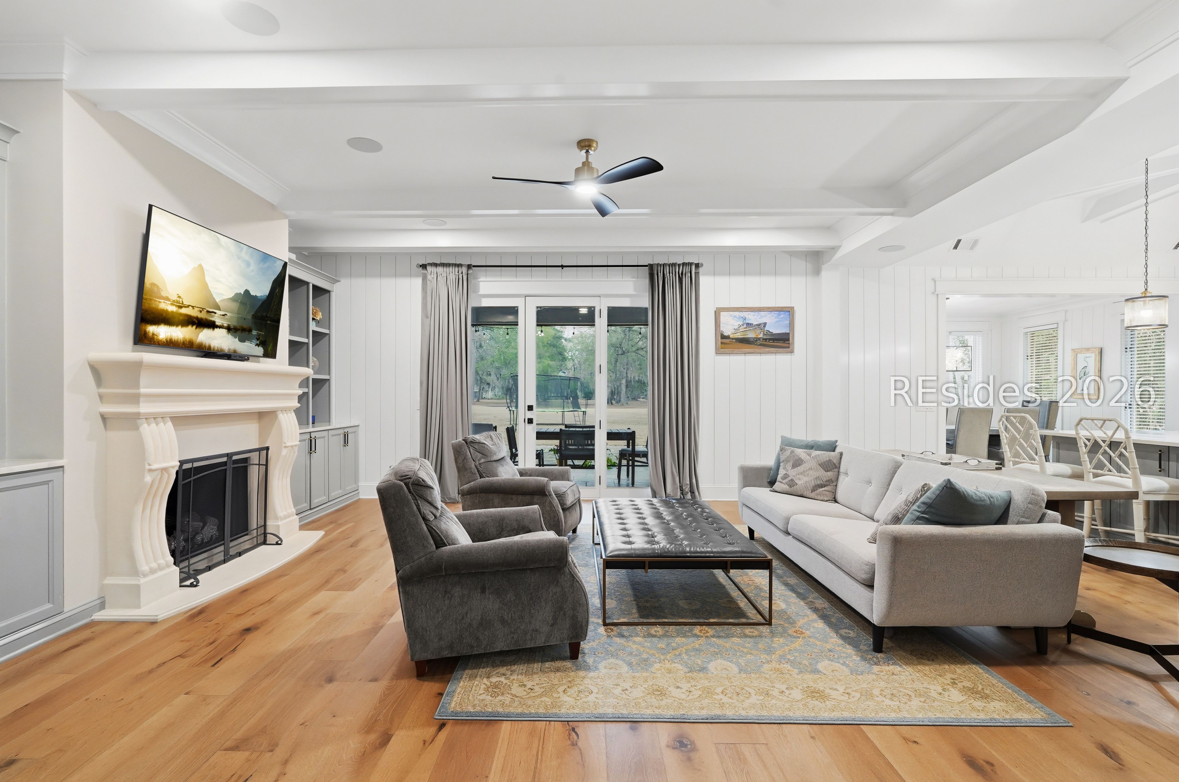 73 White Oaks Circle