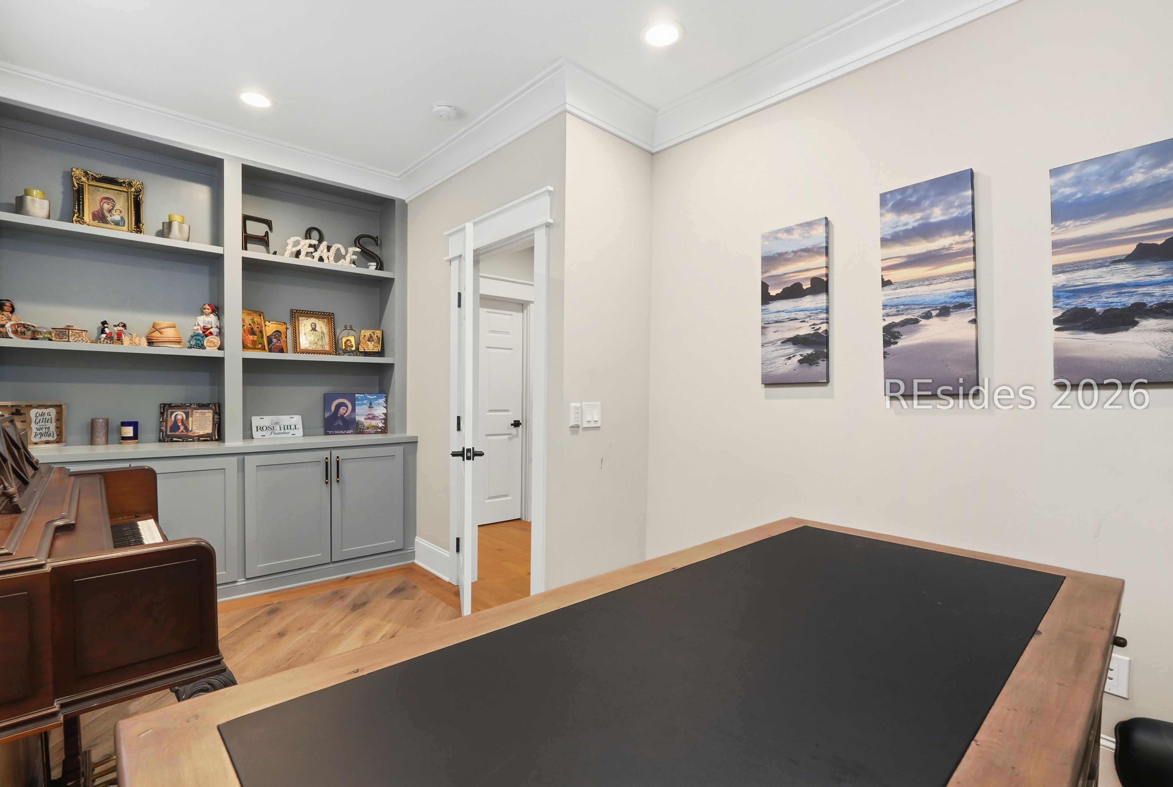 73 White Oaks Circle