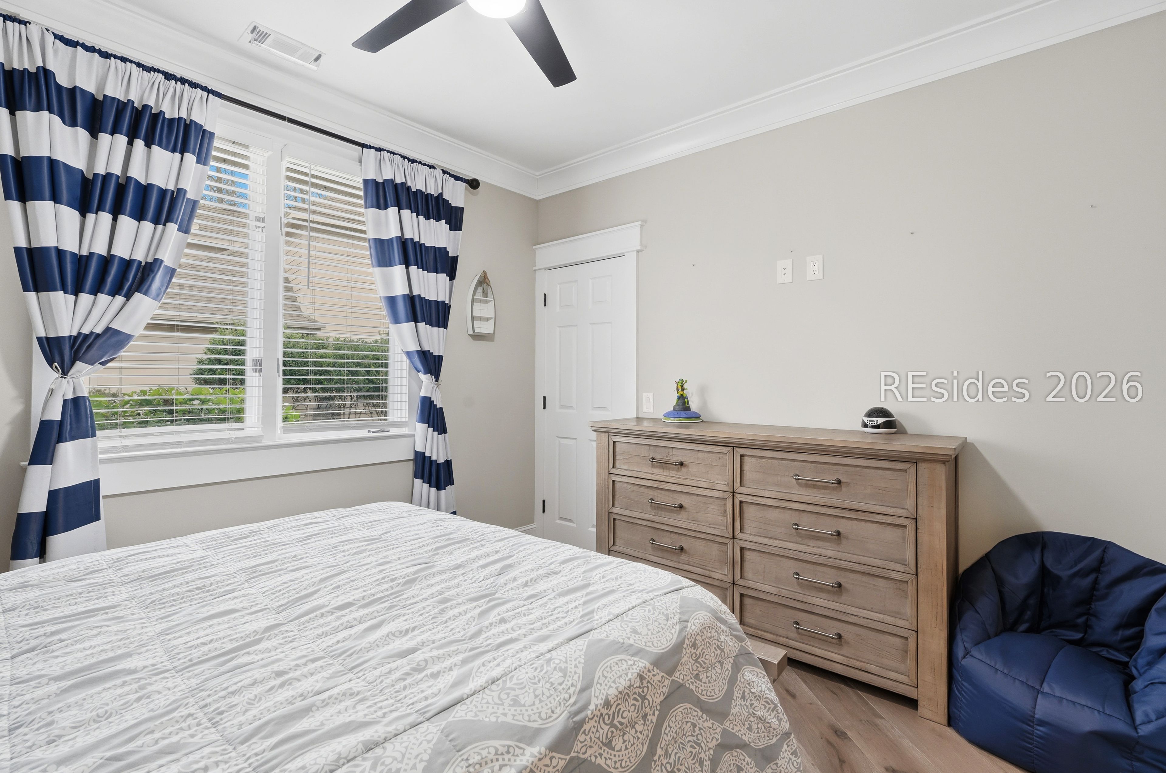 73 White Oaks Circle