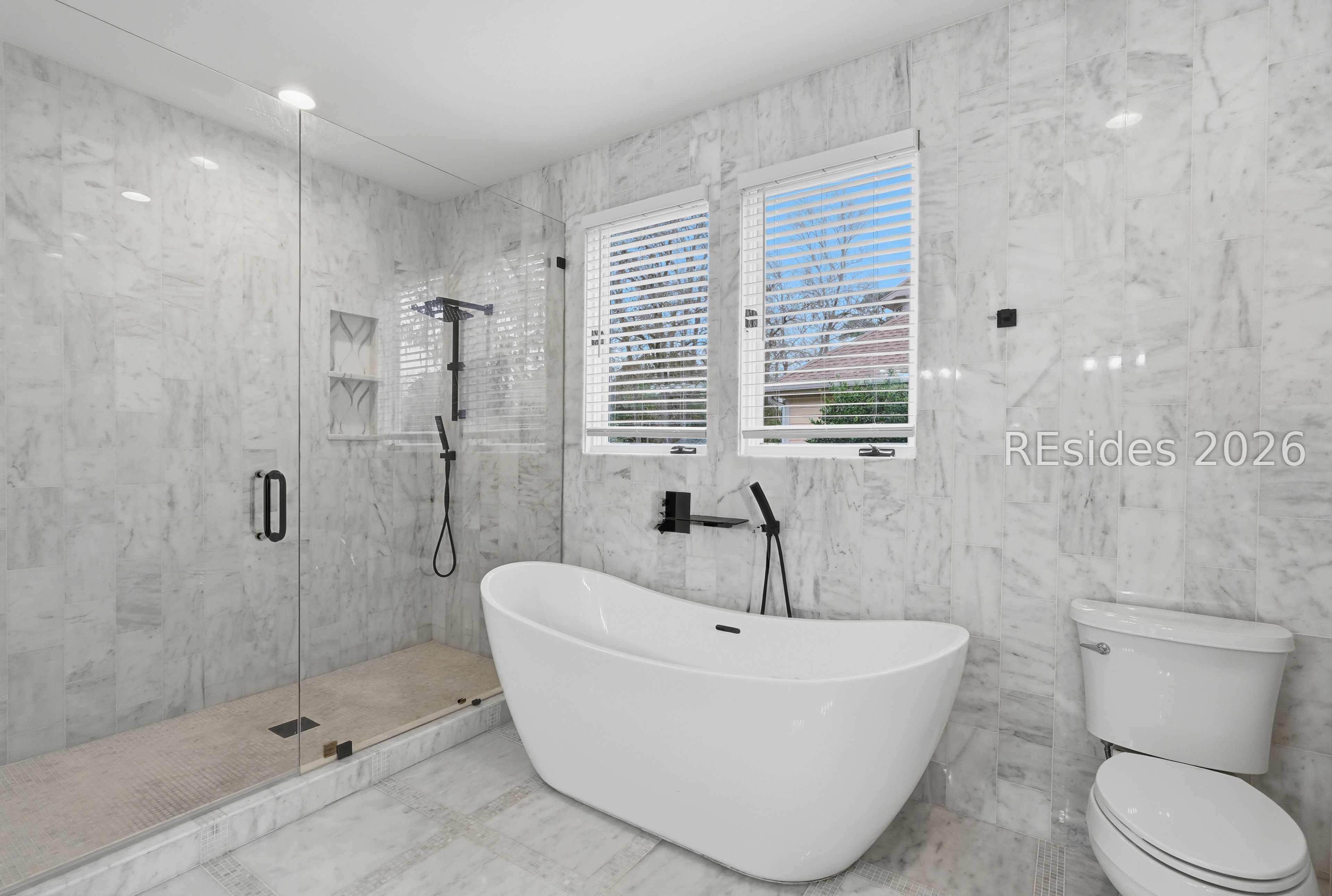 73 White Oaks Circle