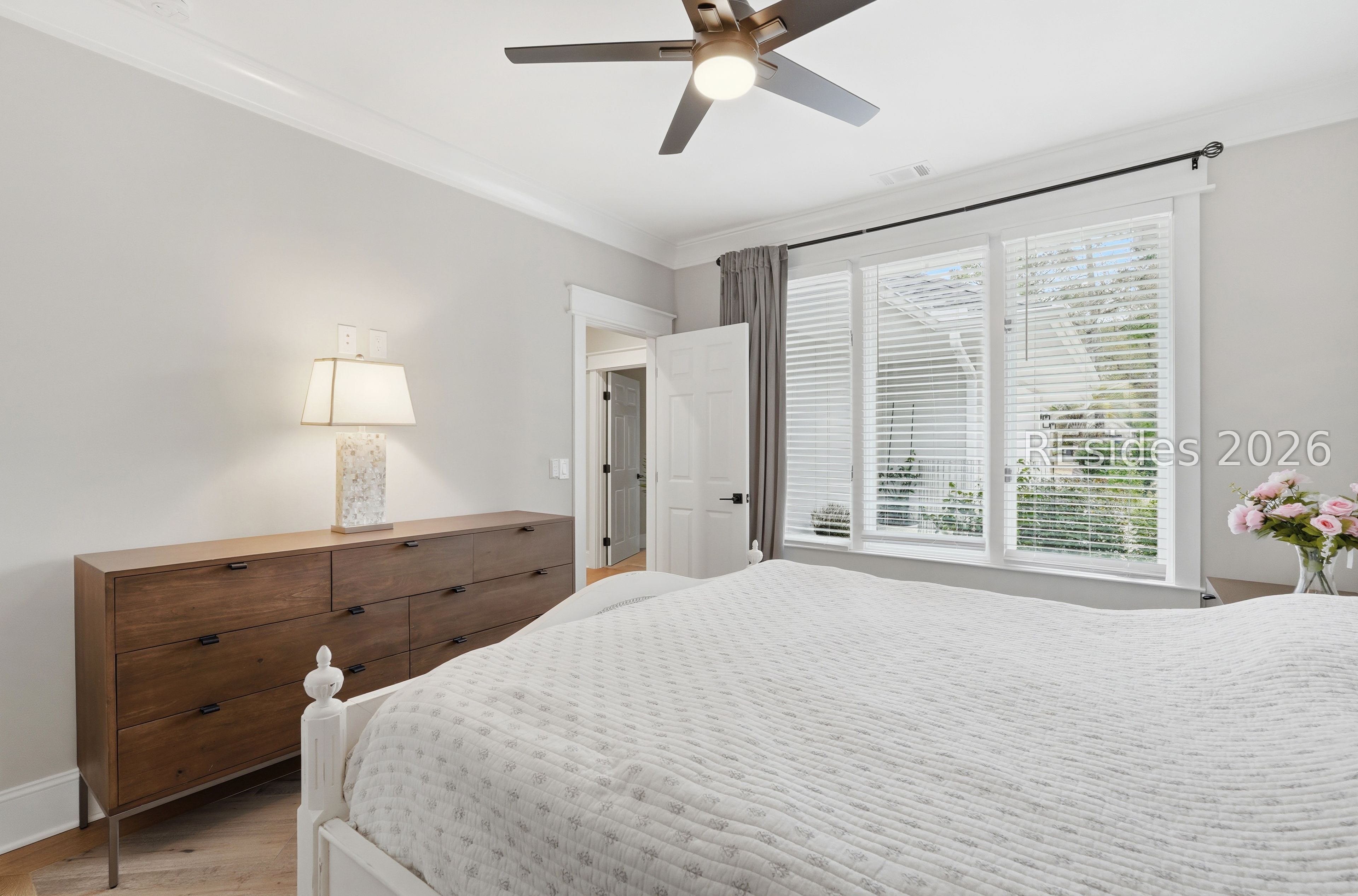 73 White Oaks Circle