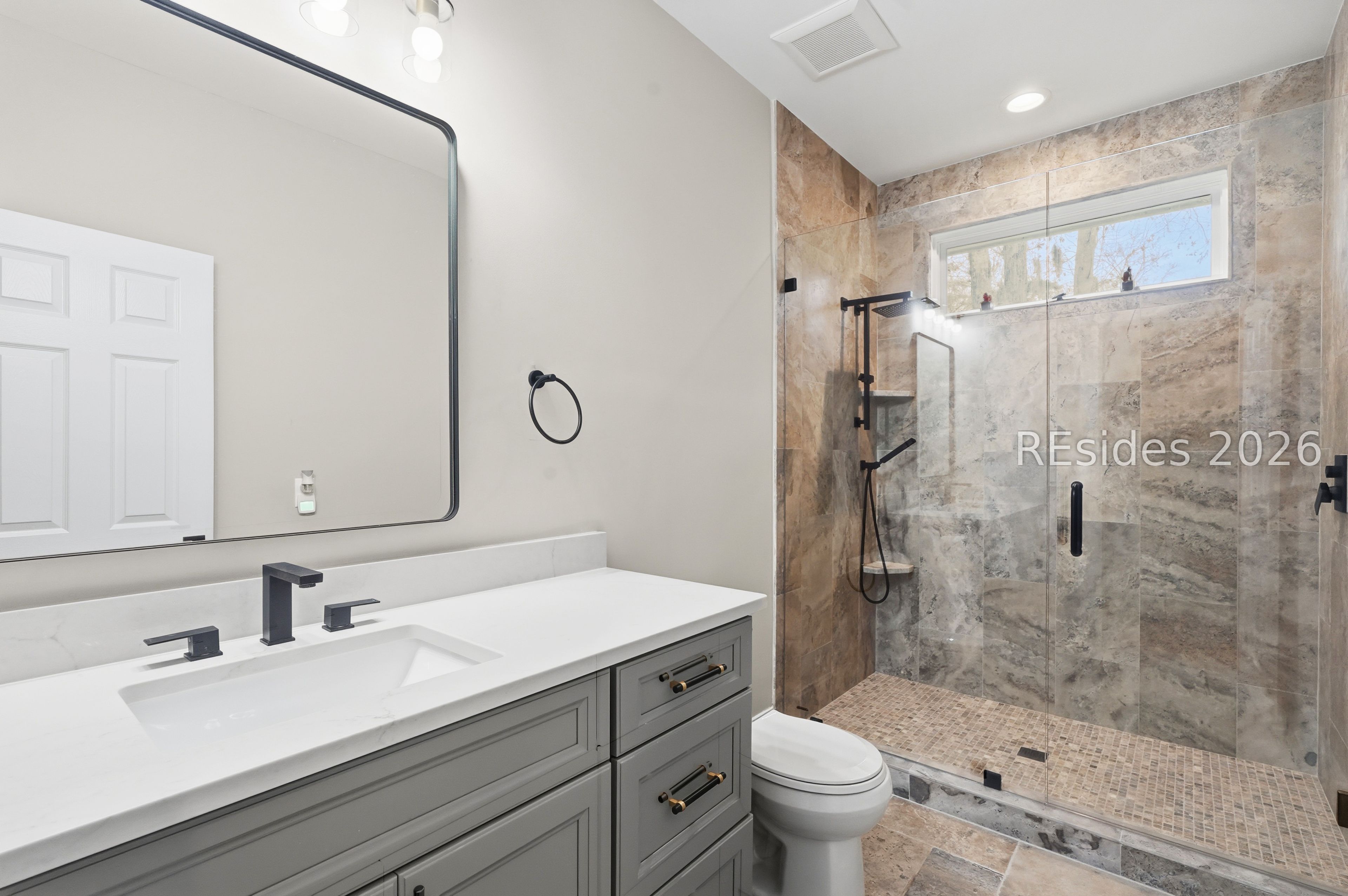 73 White Oaks Circle