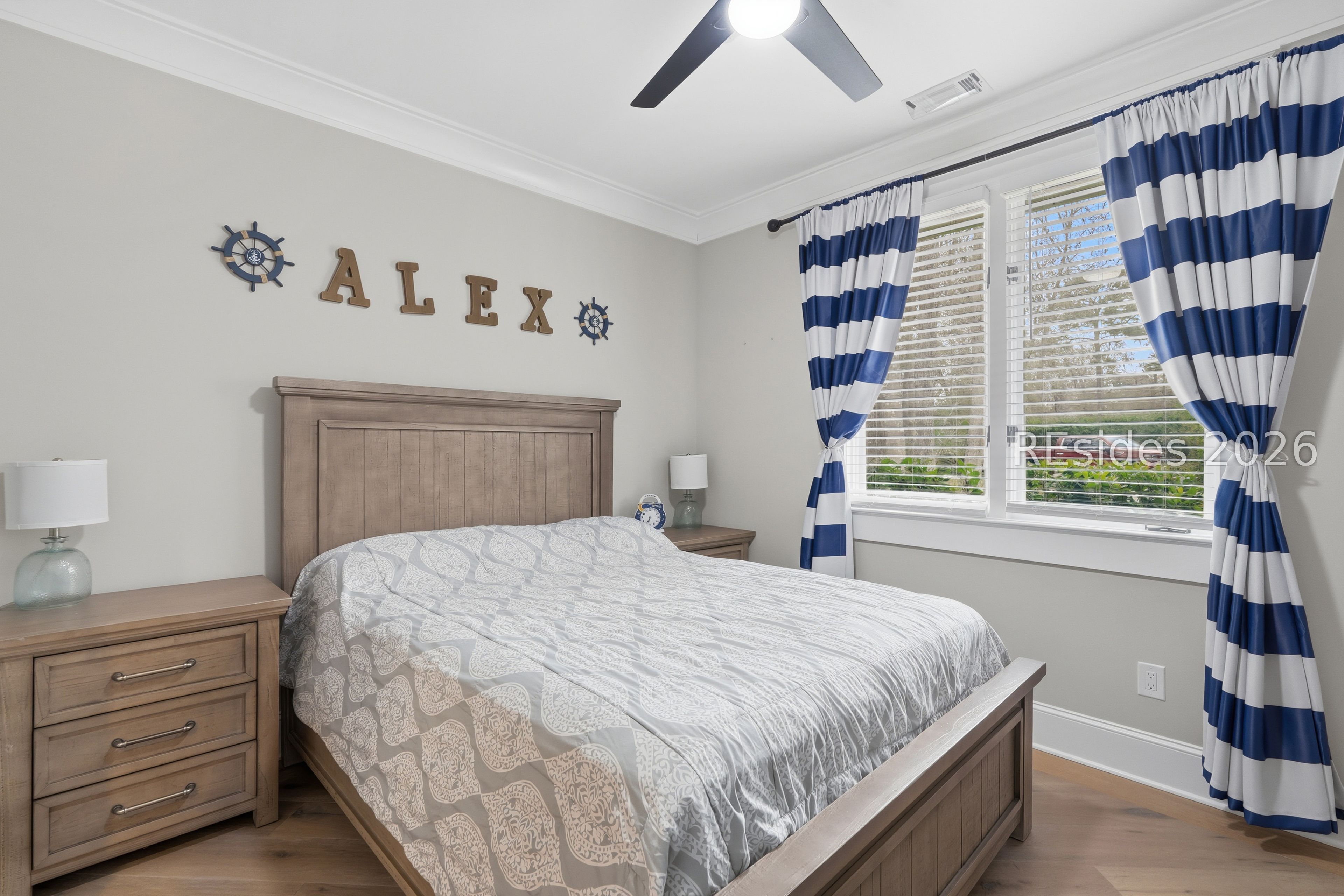 73 White Oaks Circle