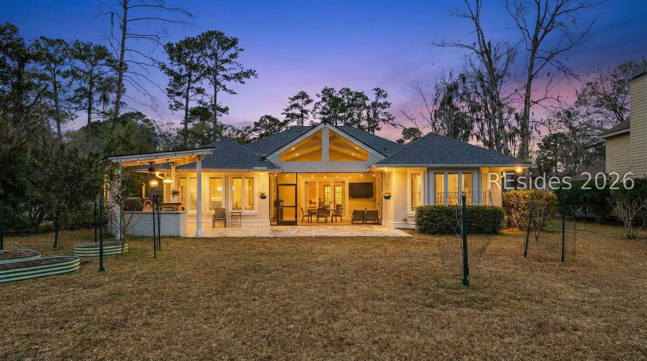 73 White Oaks Circle