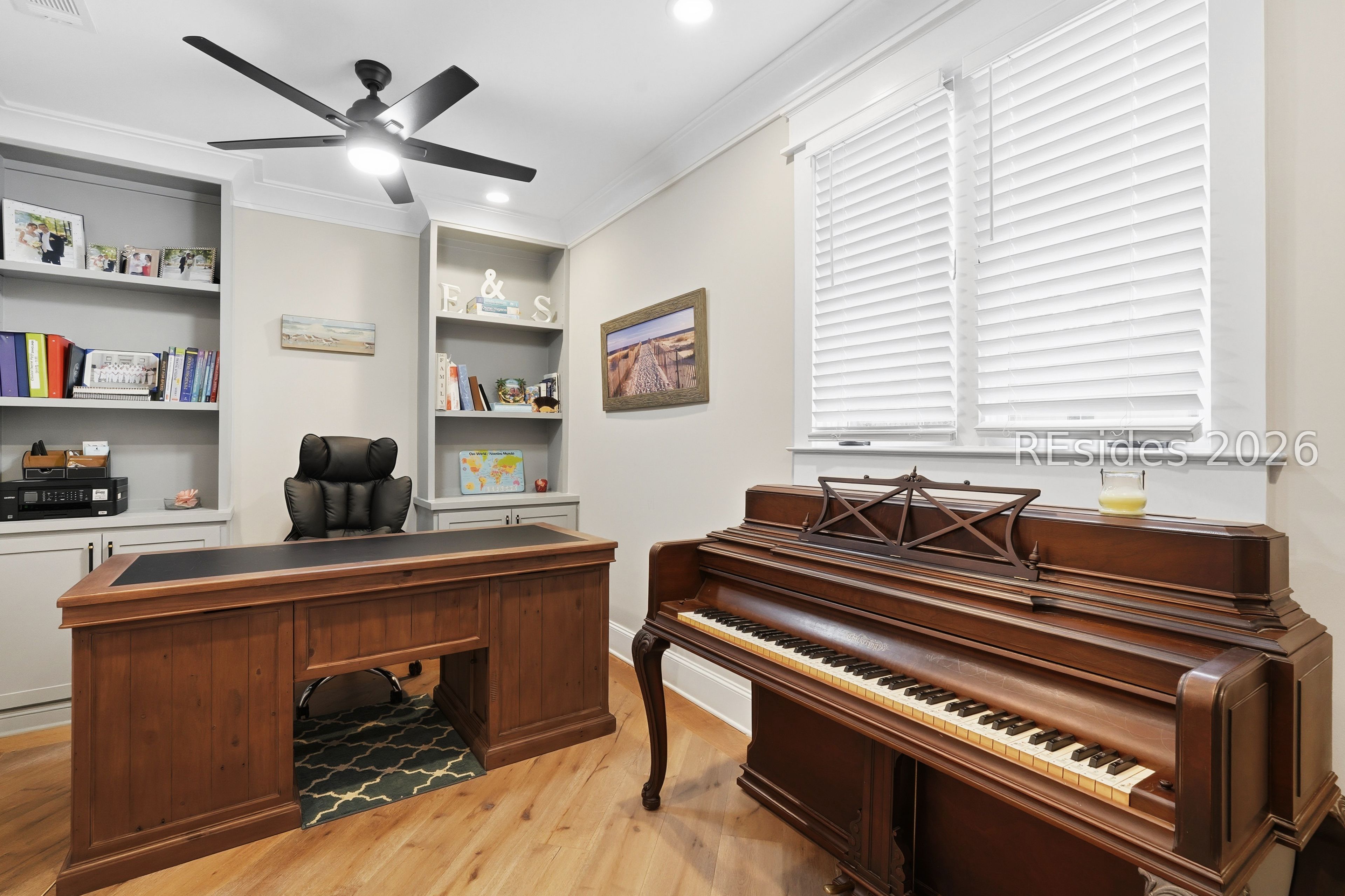 73 White Oaks Circle