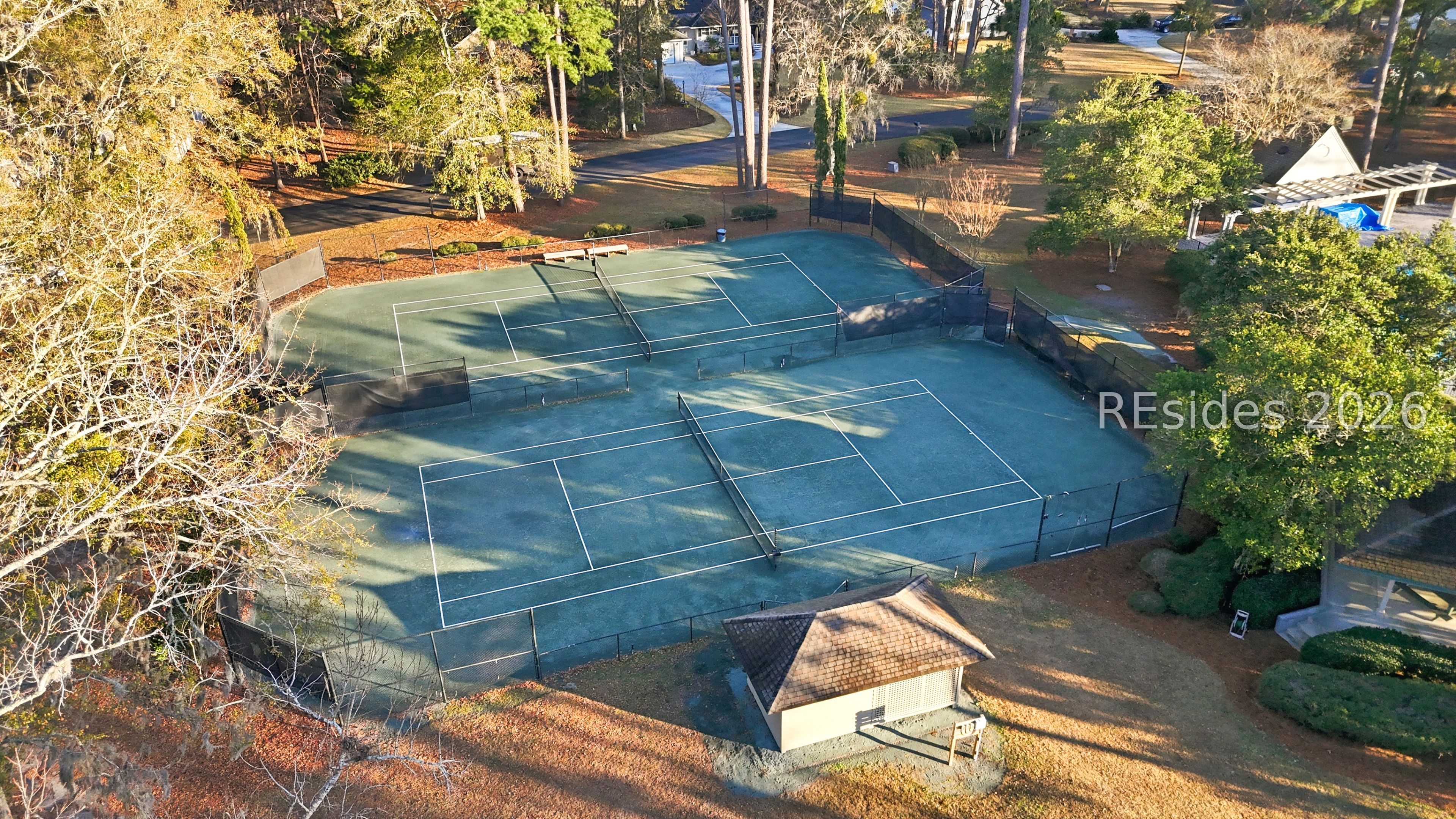 73 White Oaks Circle