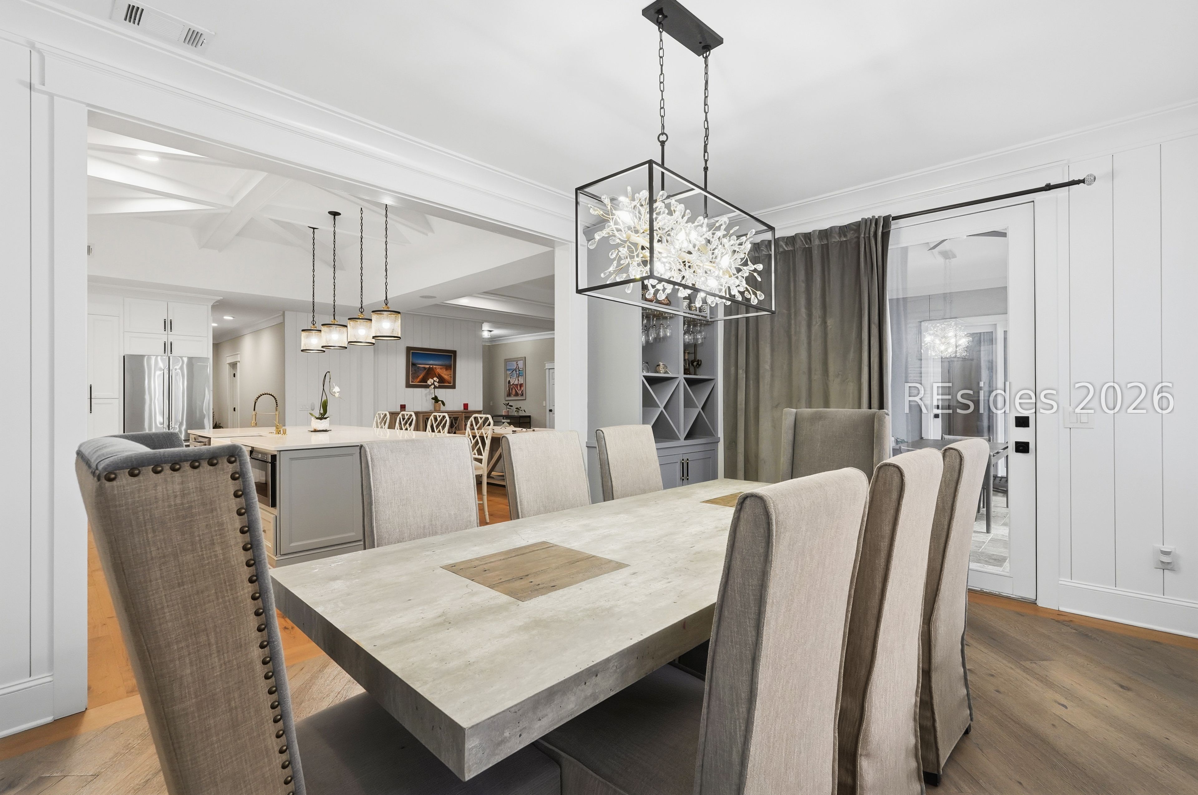 73 White Oaks Circle