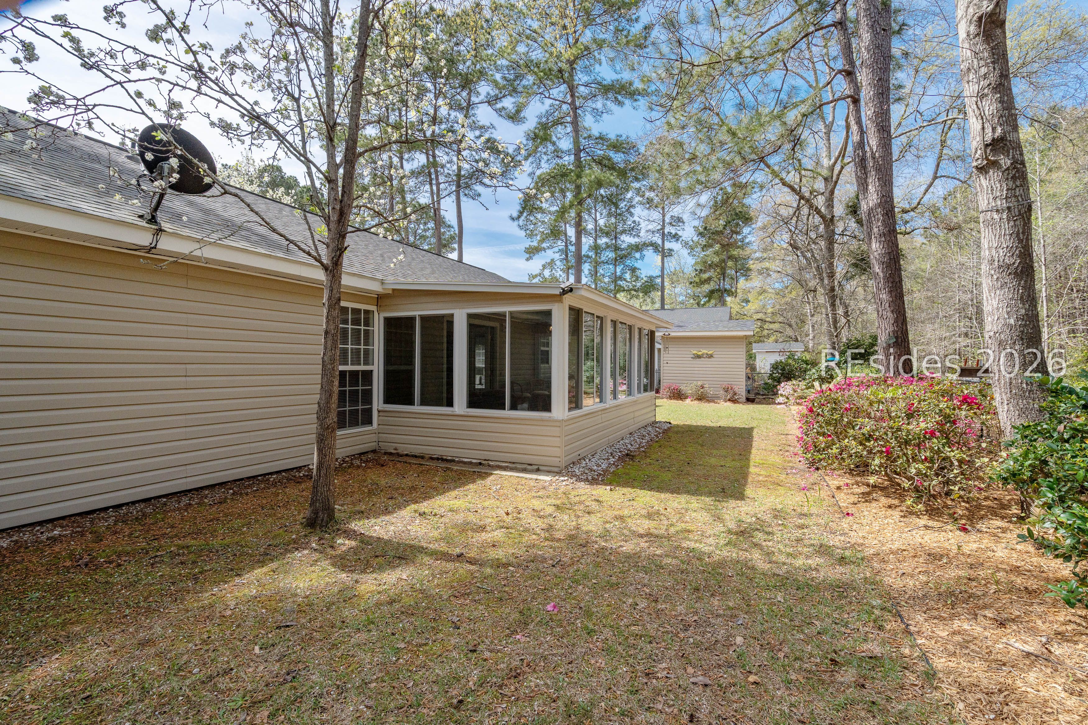97 Ridgeland Lakes Drive