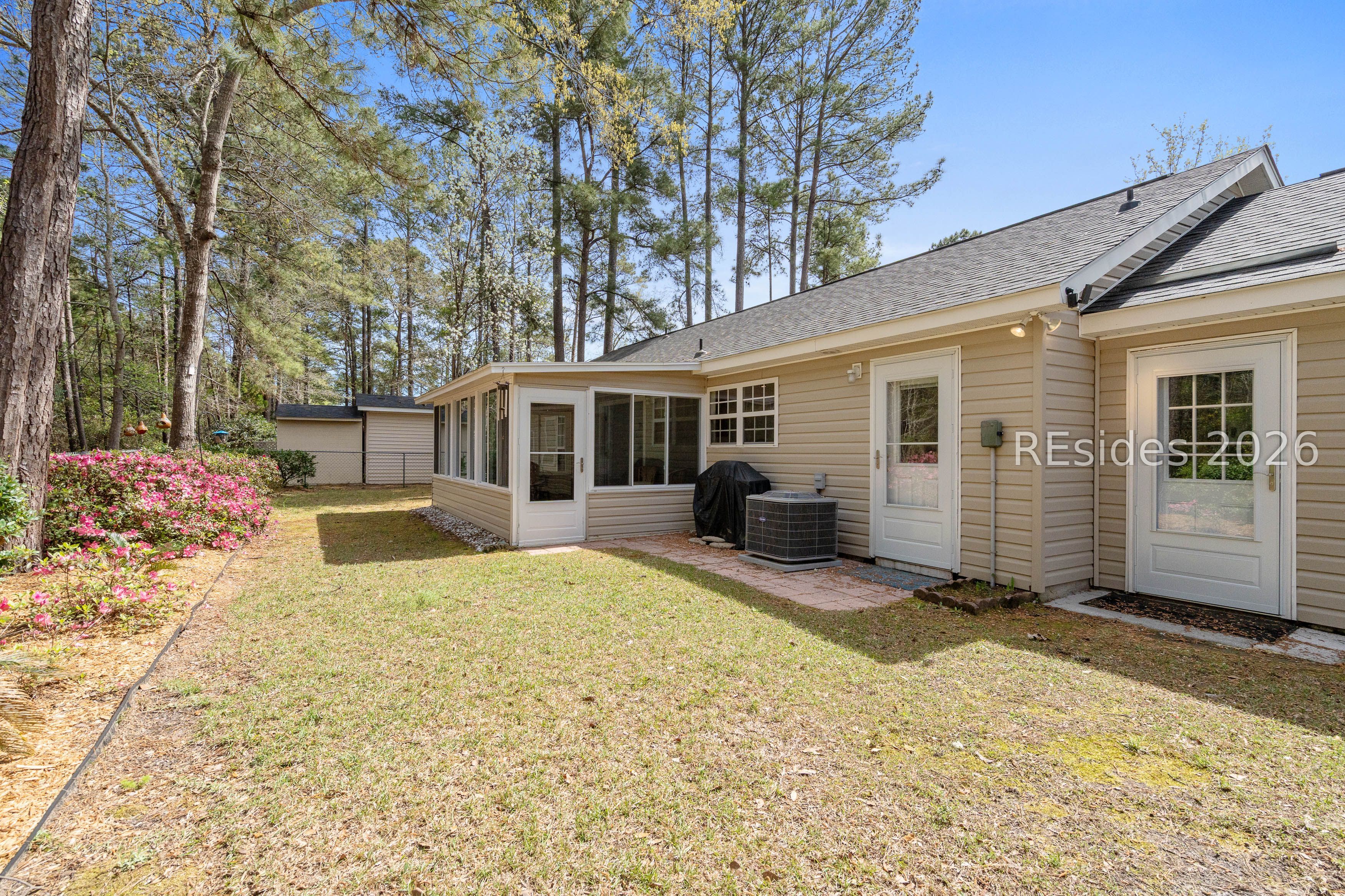 97 Ridgeland Lakes Drive