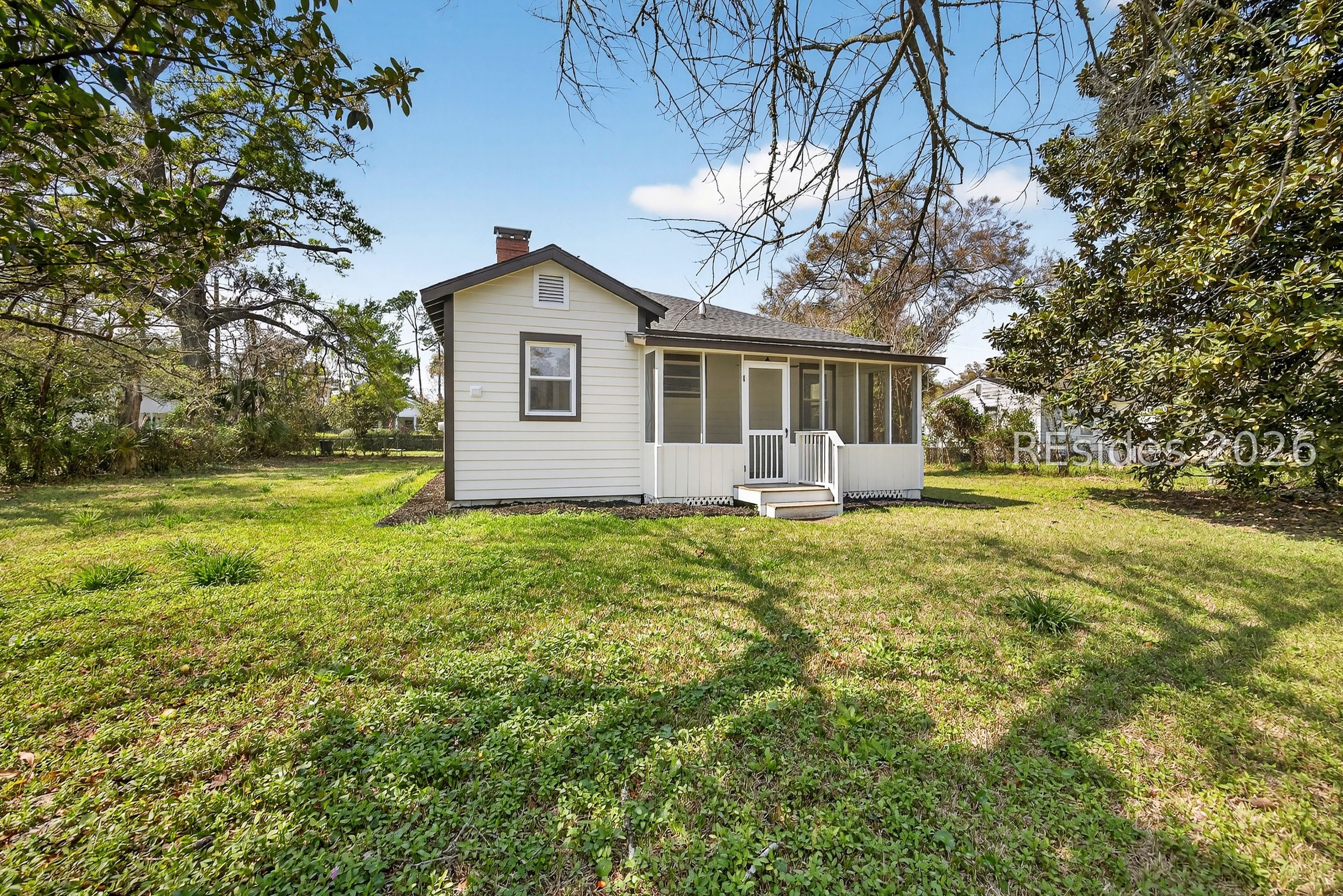 421 Meritta Avenue