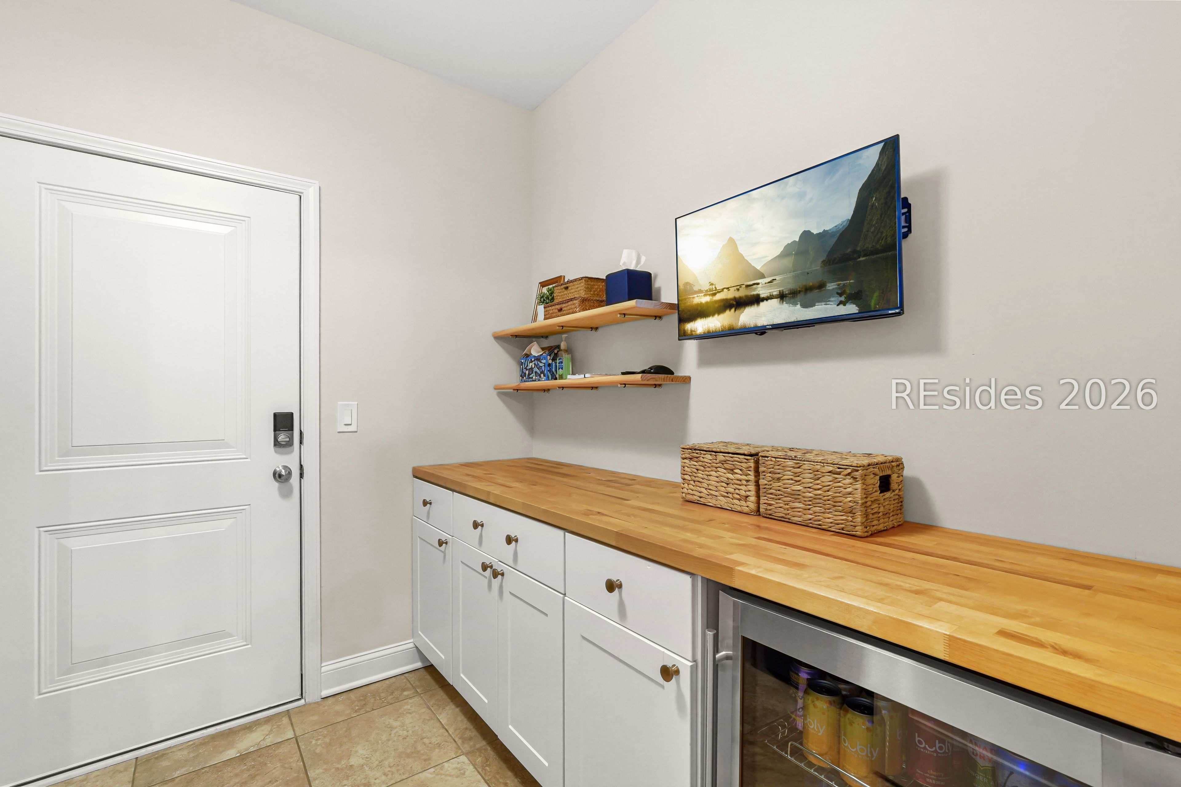 17 Maywood Way