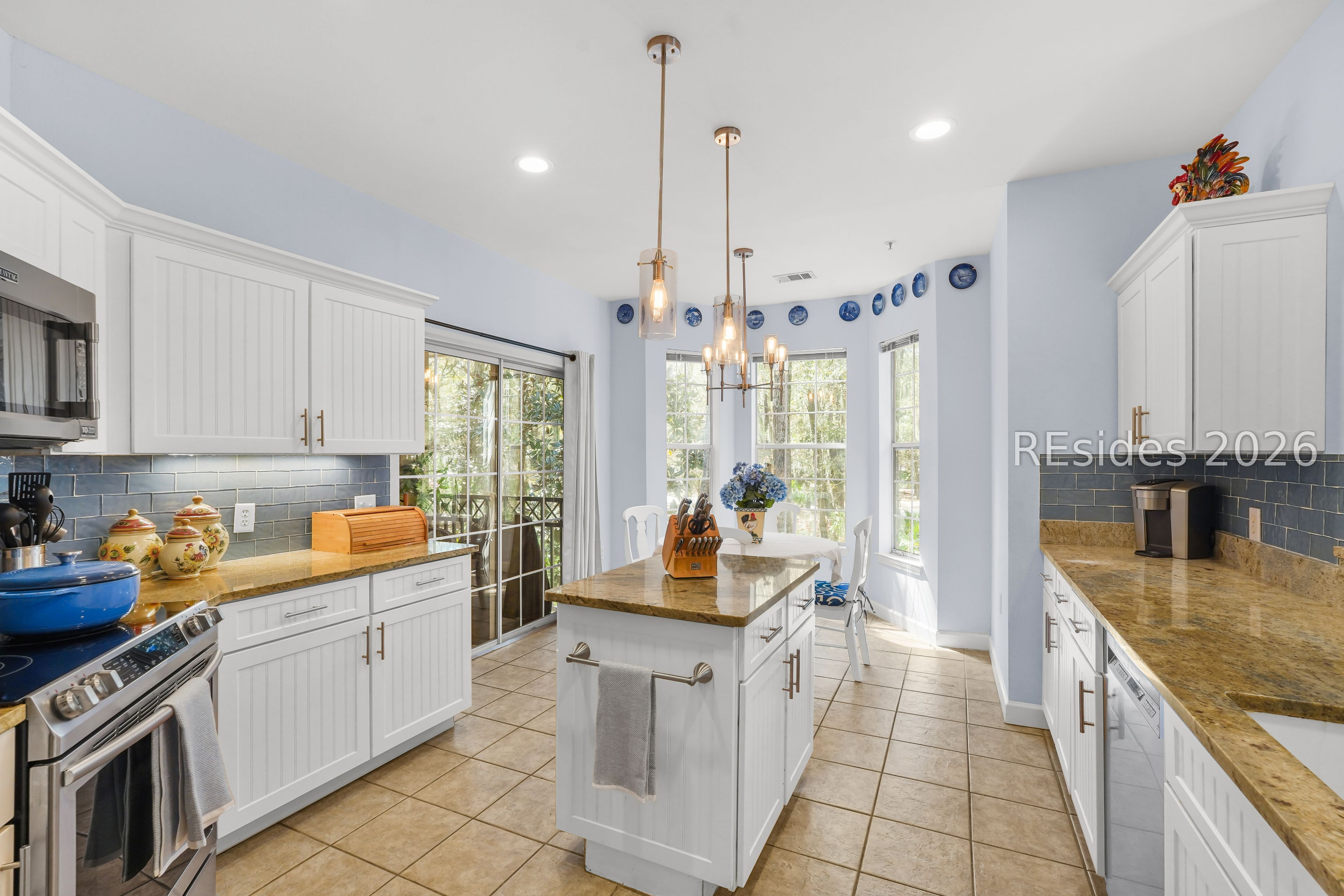 4 Indigo Run Drive Unit: 3020