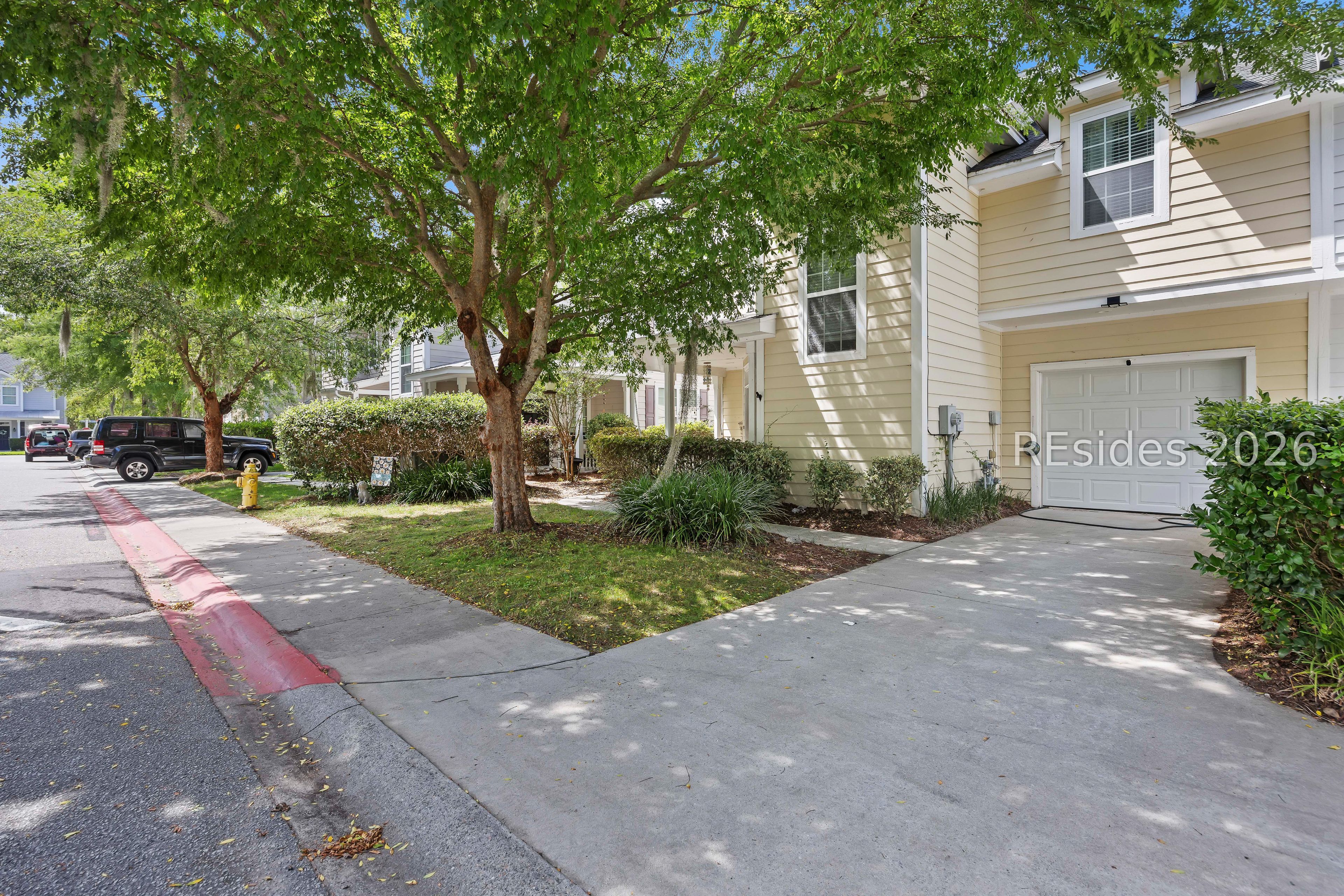 8 Maidencane Street