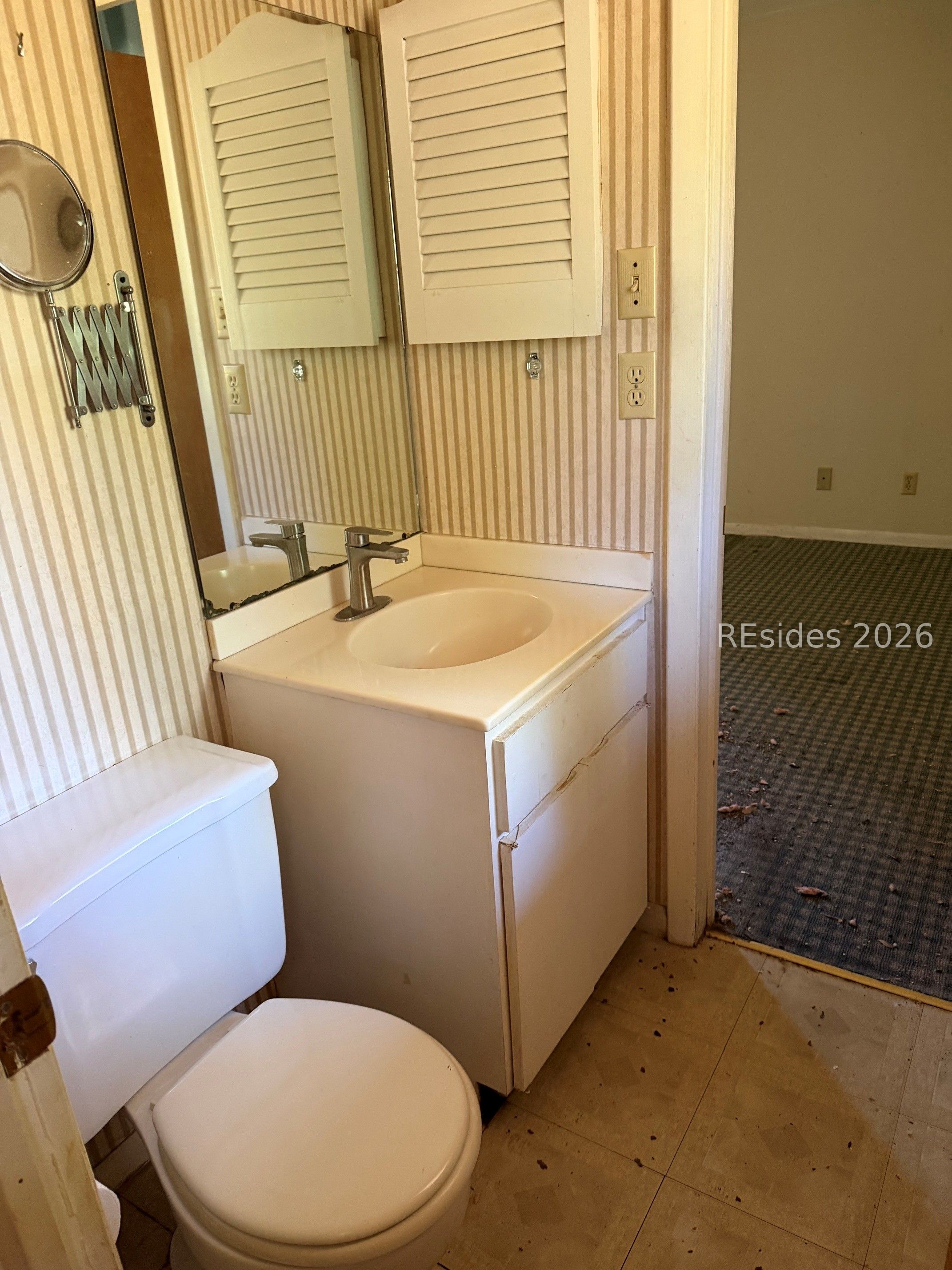 25 Bay Pines Drive