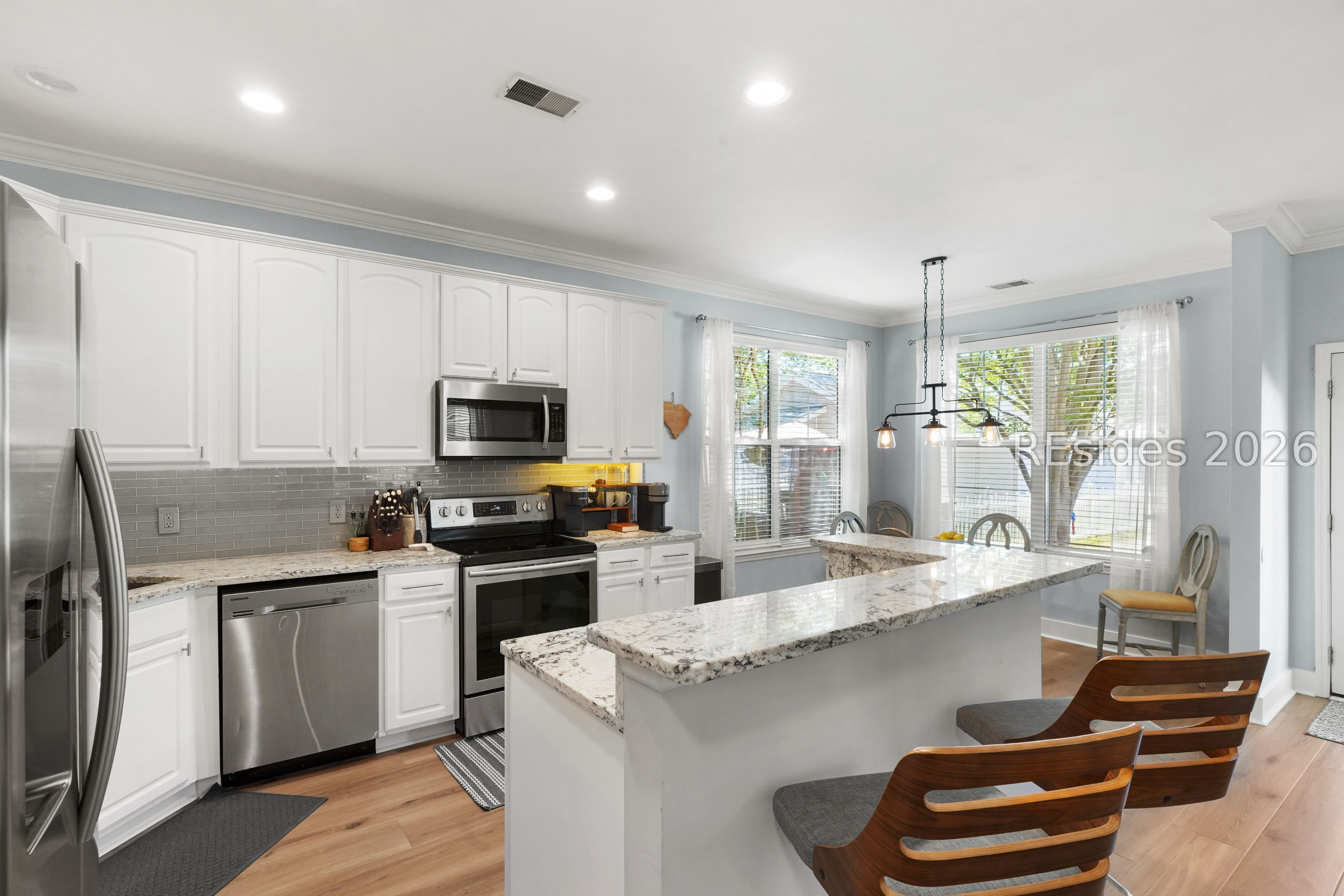 47 5th Avenue