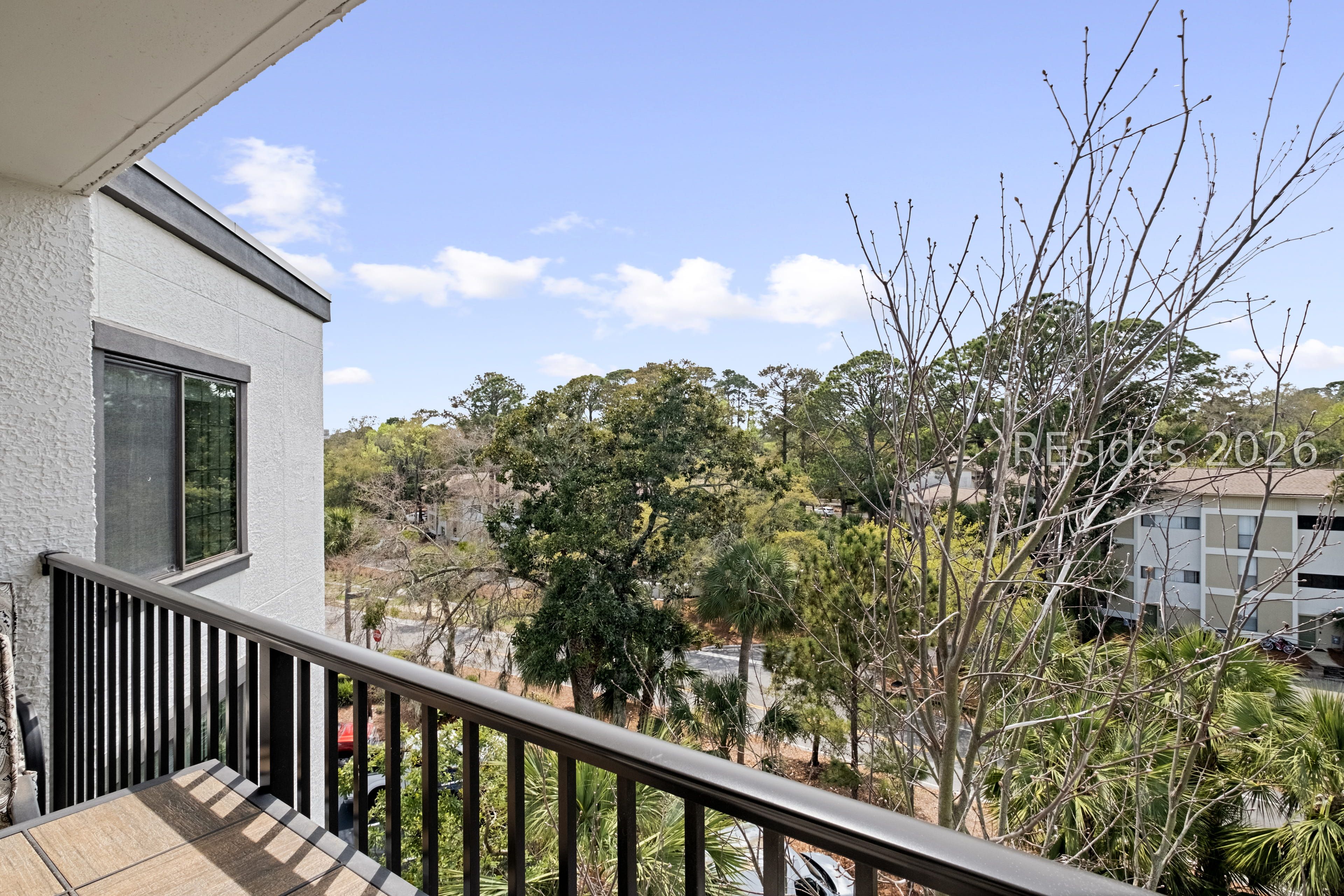 10 Lemoyne Avenue Unit: 503
