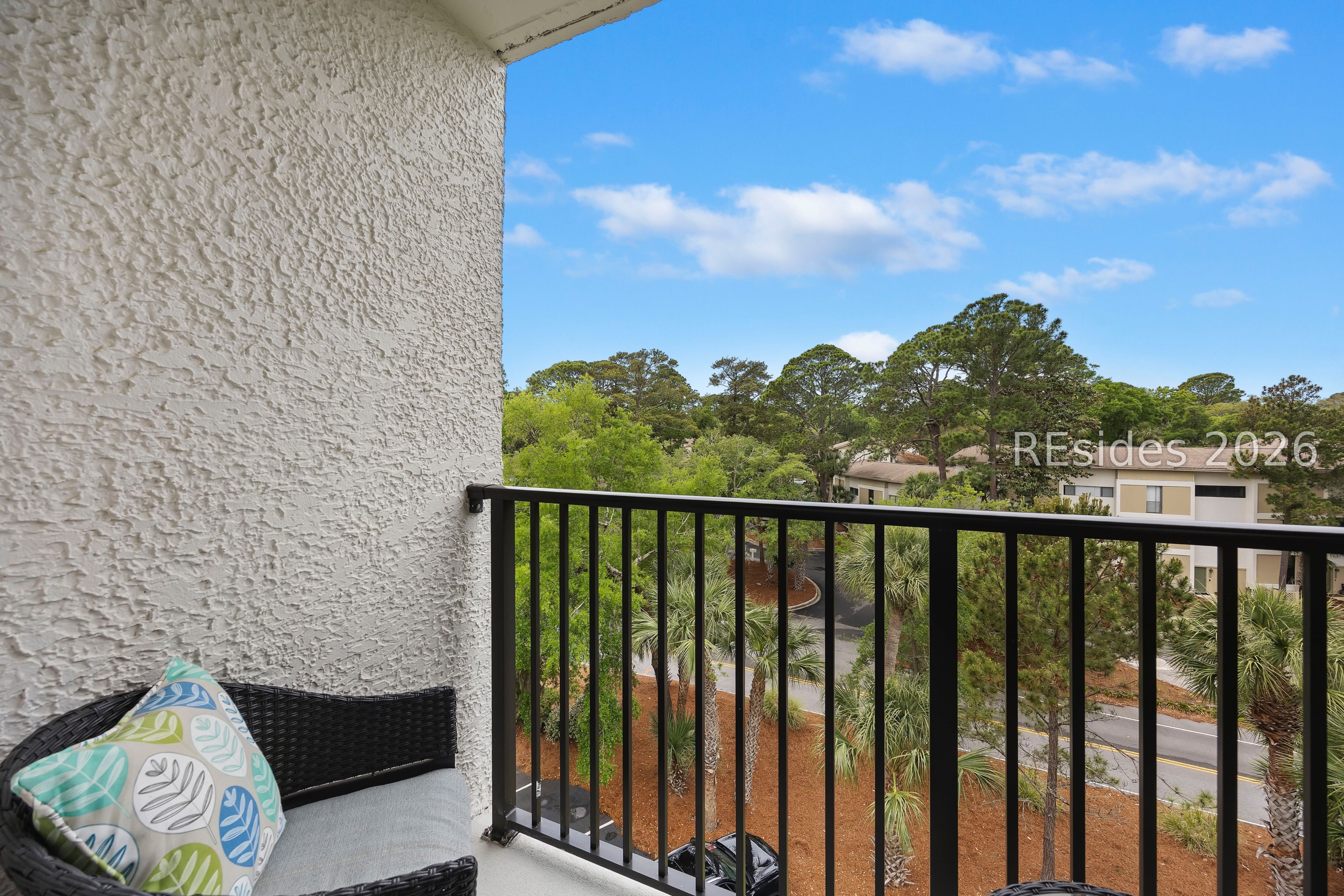 10 Lemoyne Avenue Unit: 503