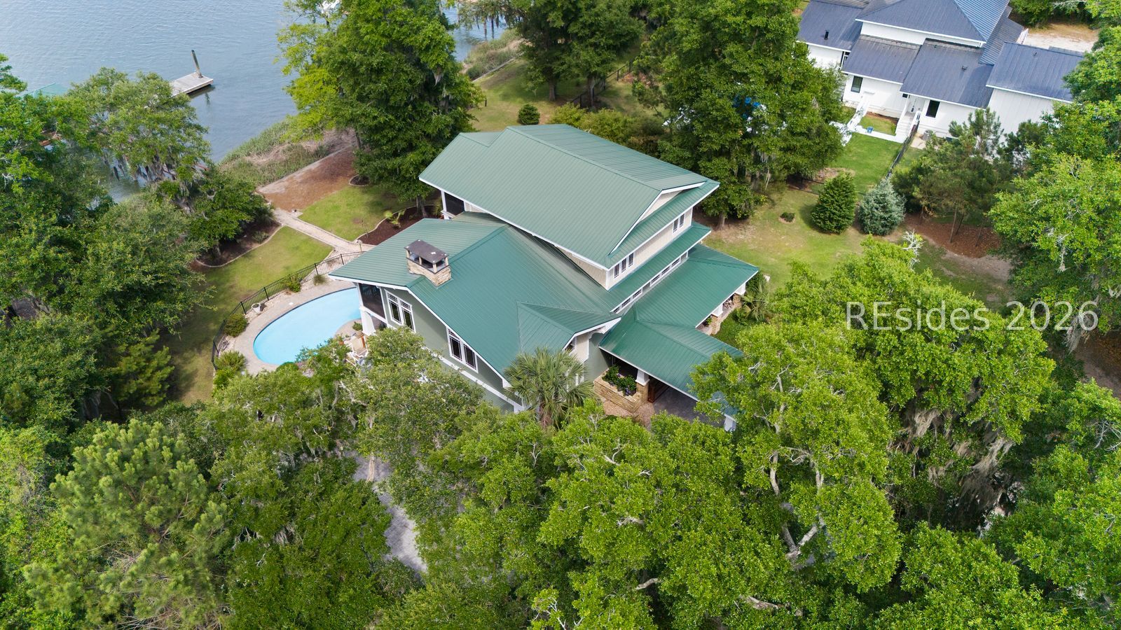 14 Comfort Point