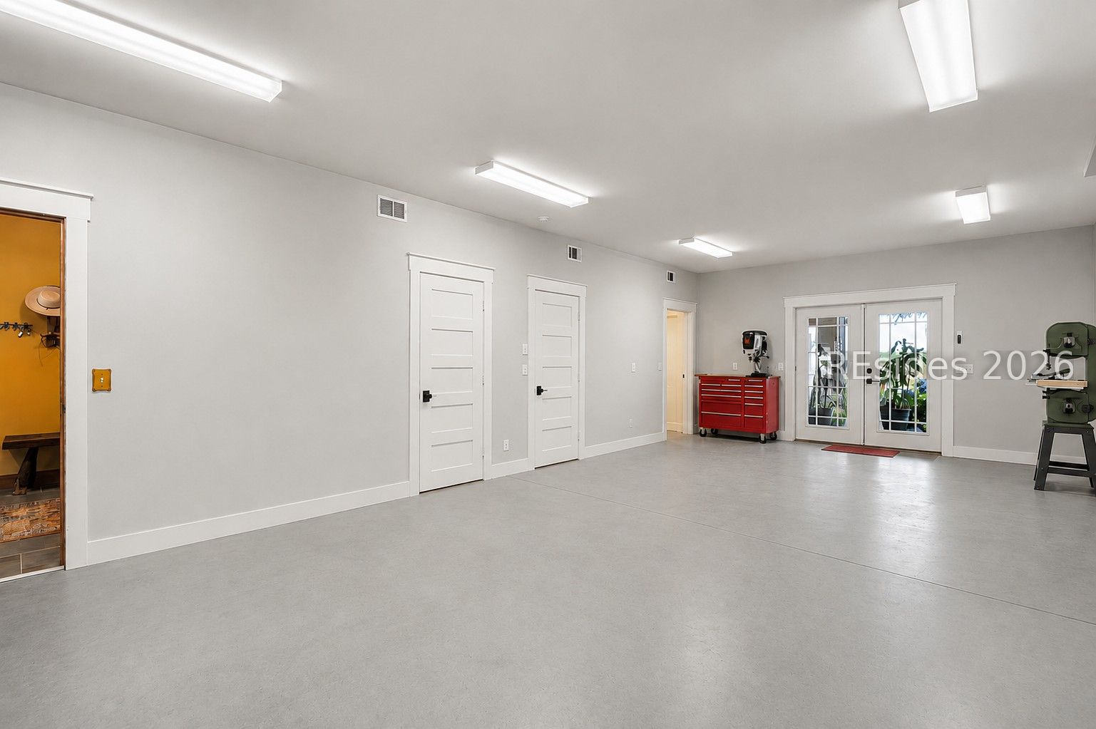 14 Comfort Point