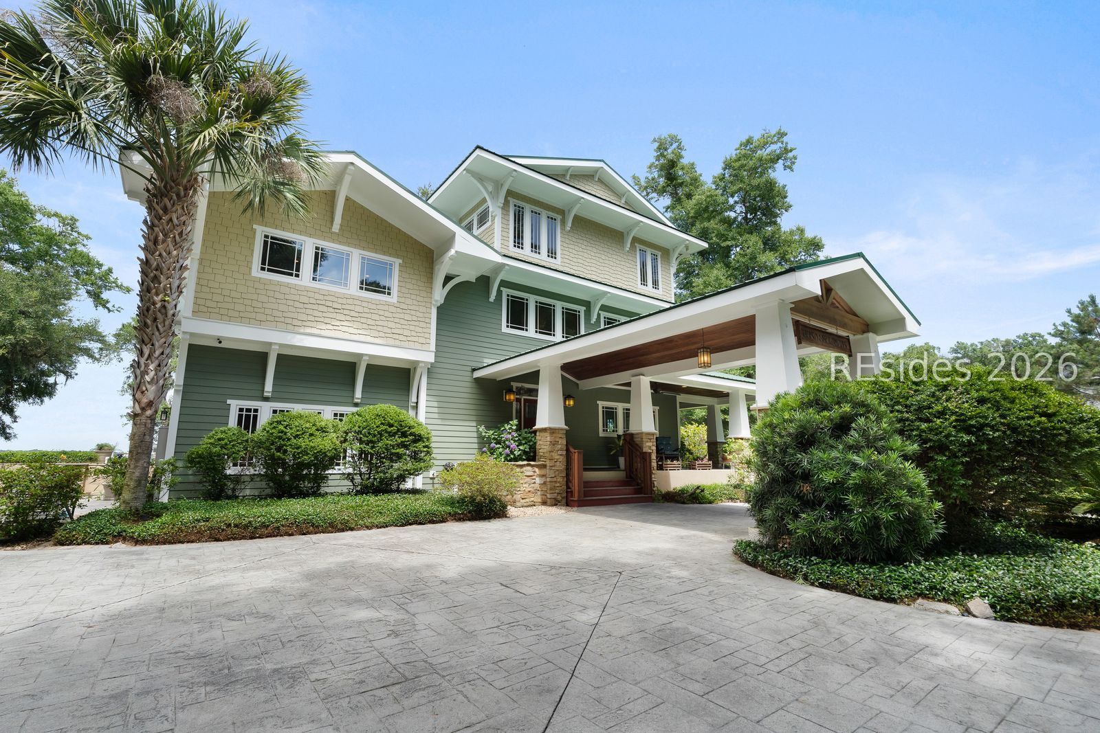 14 Comfort Point