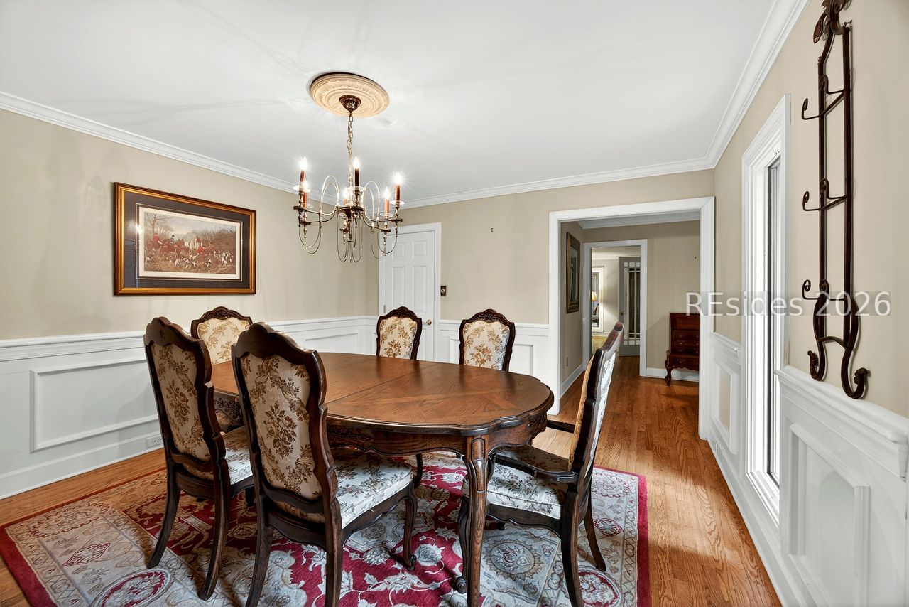 211 White Oaks Circle