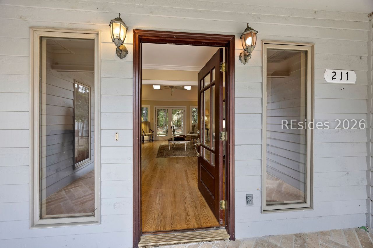 211 White Oaks Circle