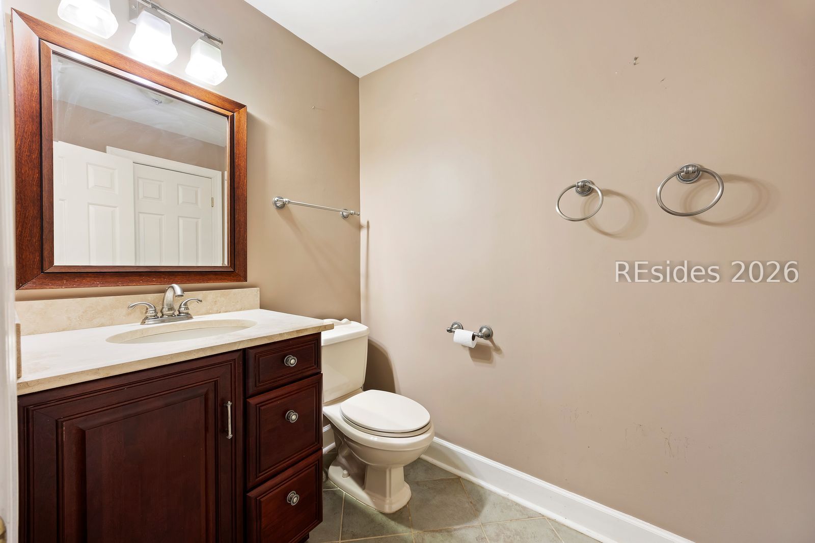 211 White Oaks Circle