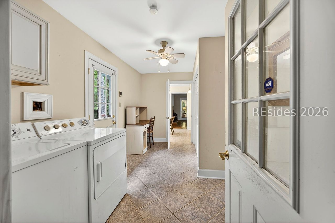 211 White Oaks Circle